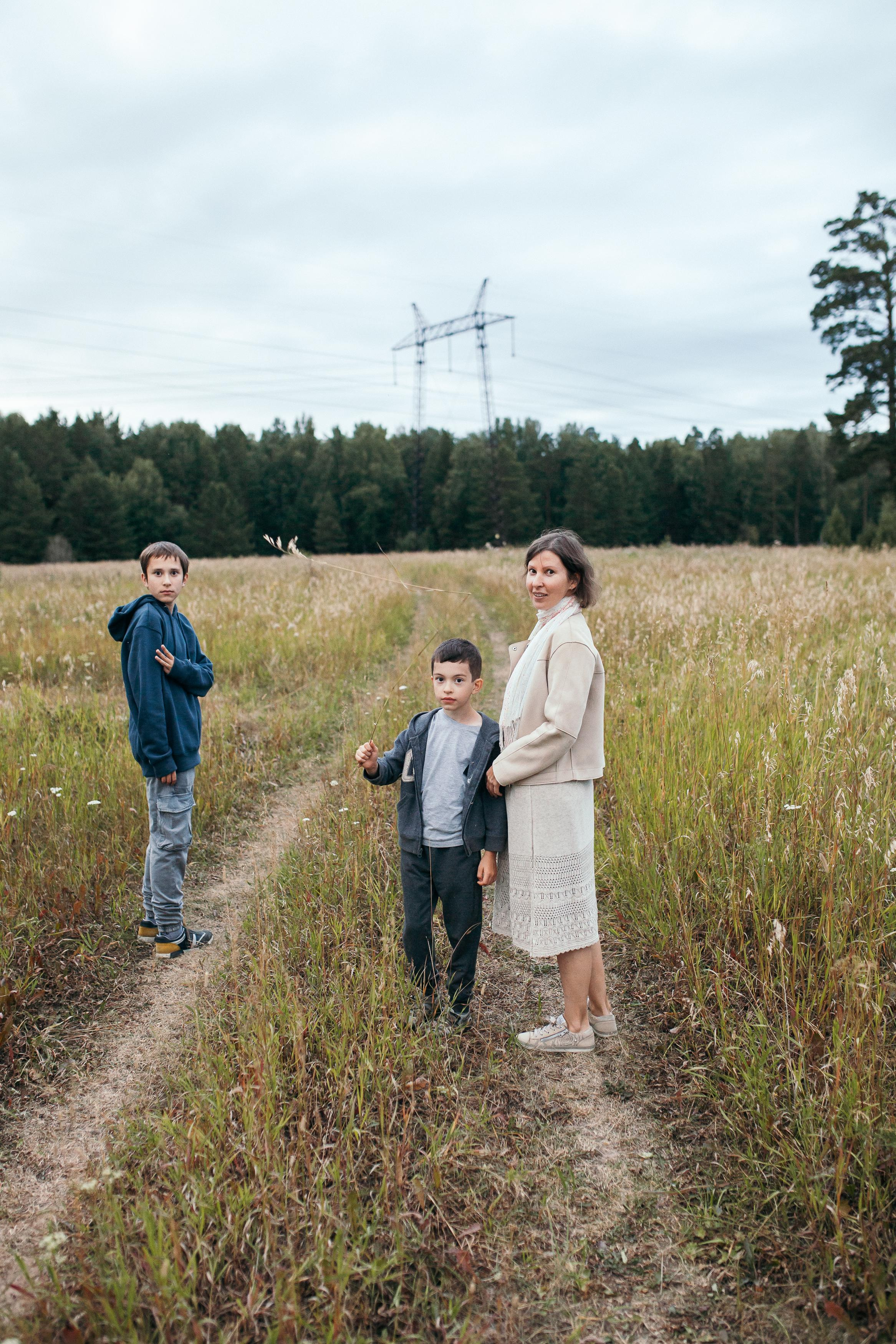 Мама Аня, Федя и Иван. Семейный фотограф Трусова Евгения в Екатеринбурге