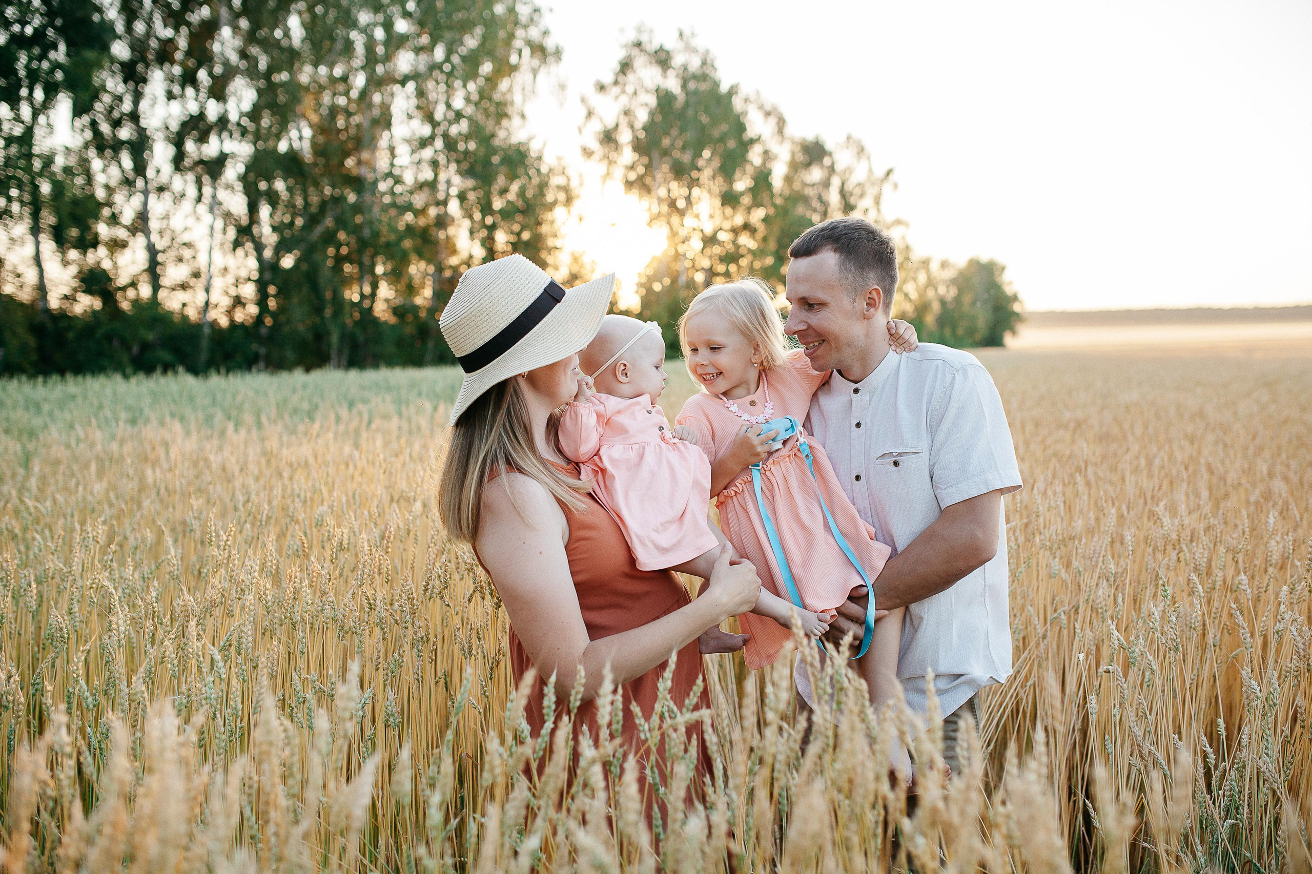 Саша, Оля, Тася и Ксюнечка. Семейный фотограф Трусова Евгения в Екатеринбурге