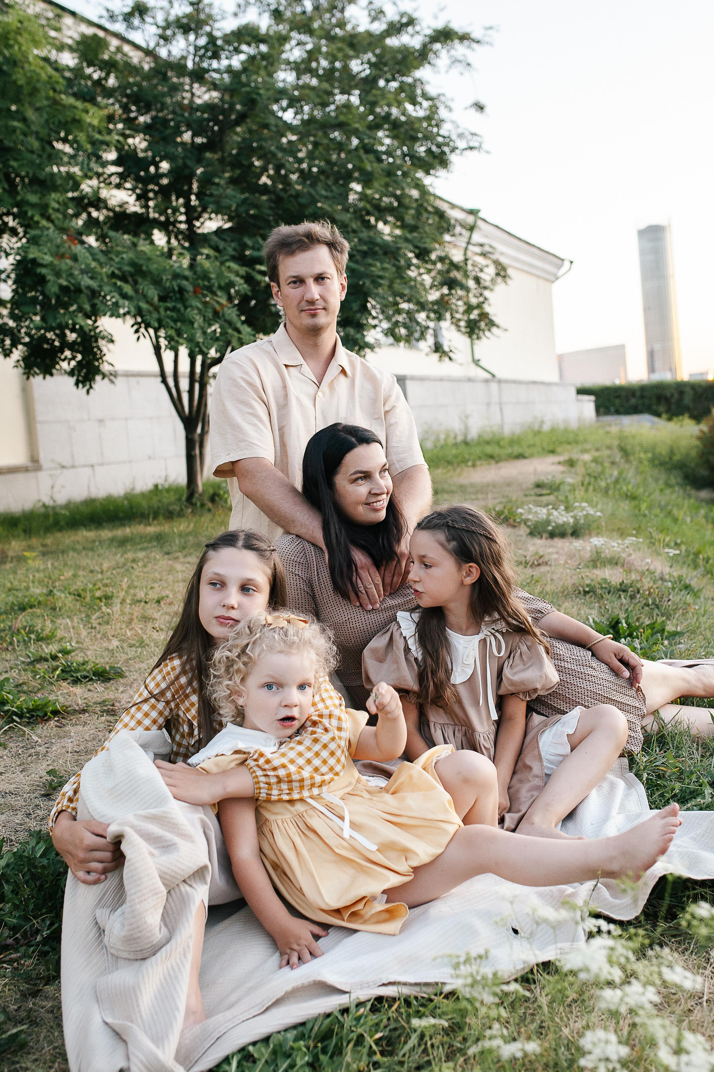 Дима, Марина, Олеся, Алёна и Милана. Семейный фотограф Трусова Евгения в Екатеринбурге