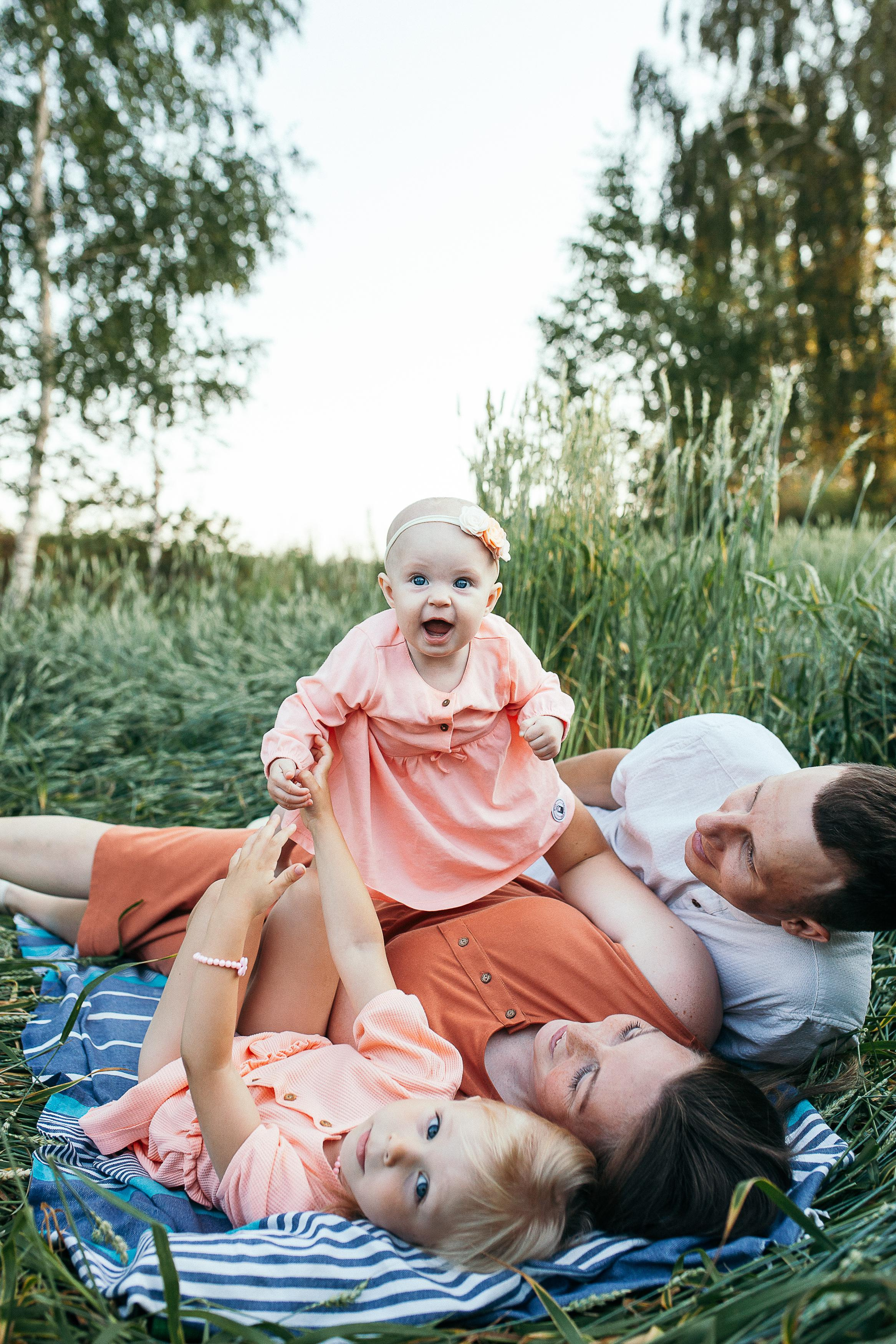 Саша, Оля, Тася и Ксюнечка. Семейный фотограф Трусова Евгения в Екатеринбурге
