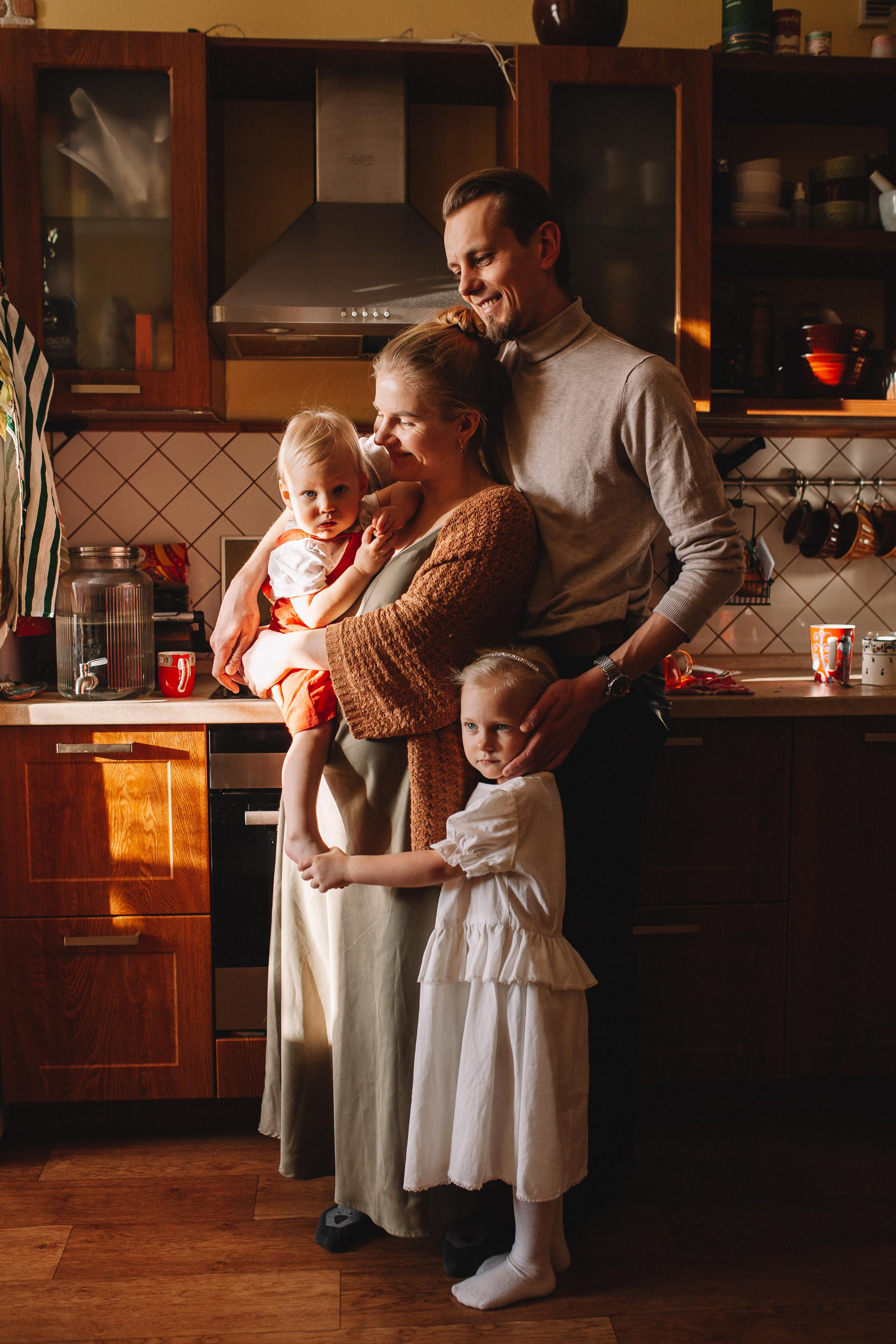 Виталий, Аня, Маруся и Лёшенька. Семейный фотограф Трусова Евгения в Екатеринбурге