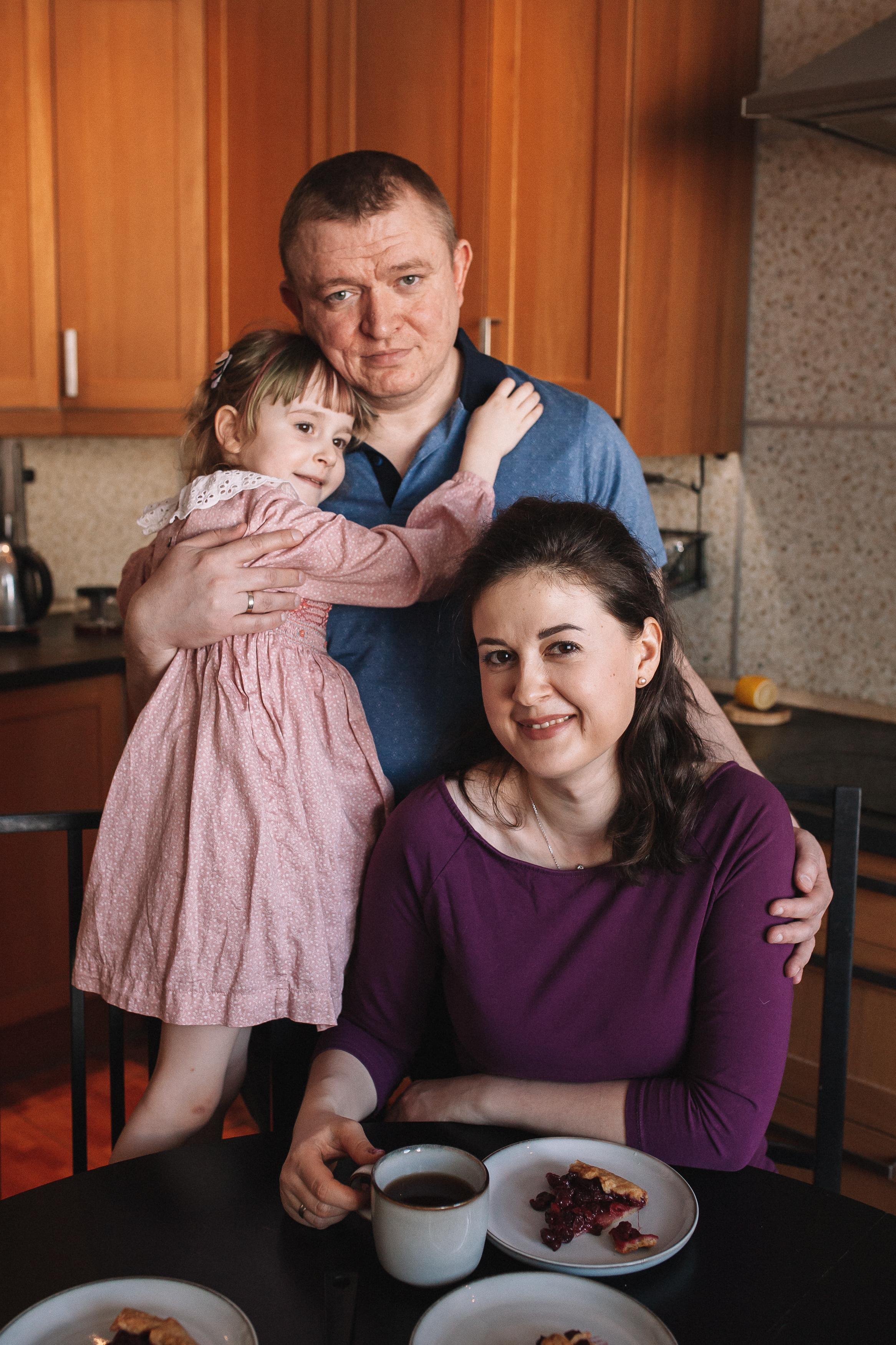 Какую одежду подобрать для домашней фотосессии. Семейный фотограф Трусова Евгения в Екатеринбурге