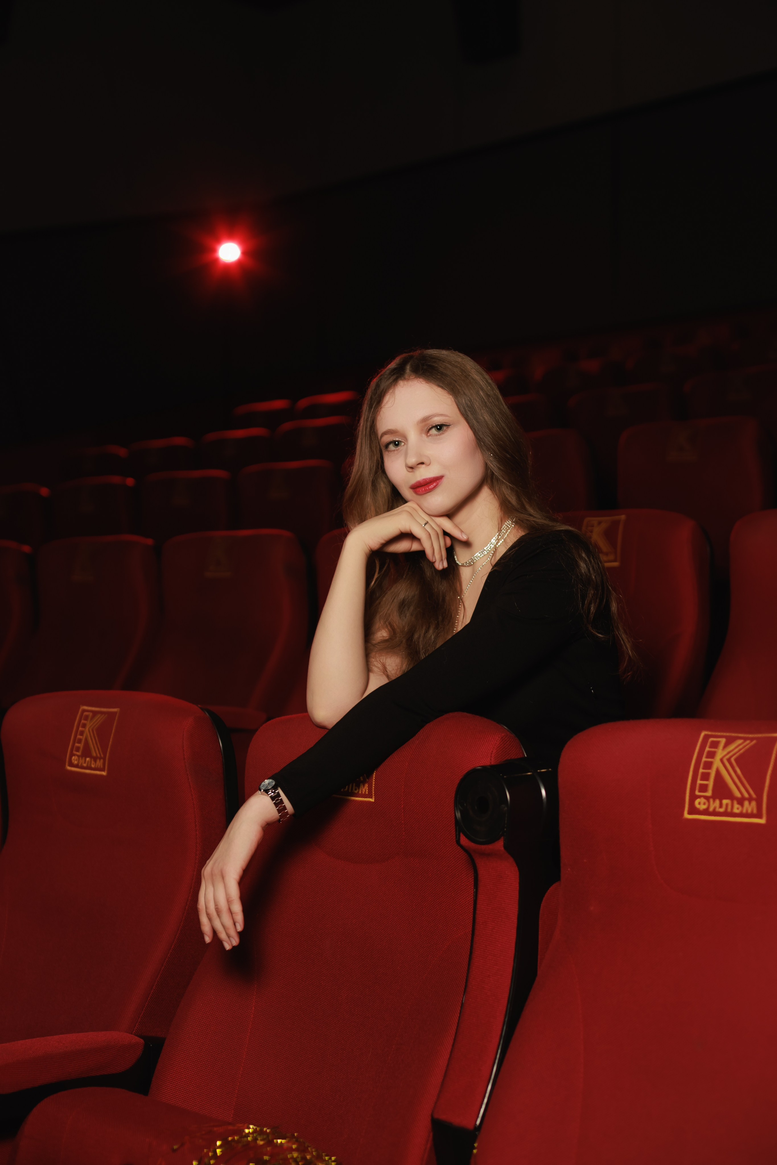 Ph: @aleksandr.spb.ru Md: @dnevzorova Org: @creative_photoday Cinema: @karo. Александр спб ру фотограф