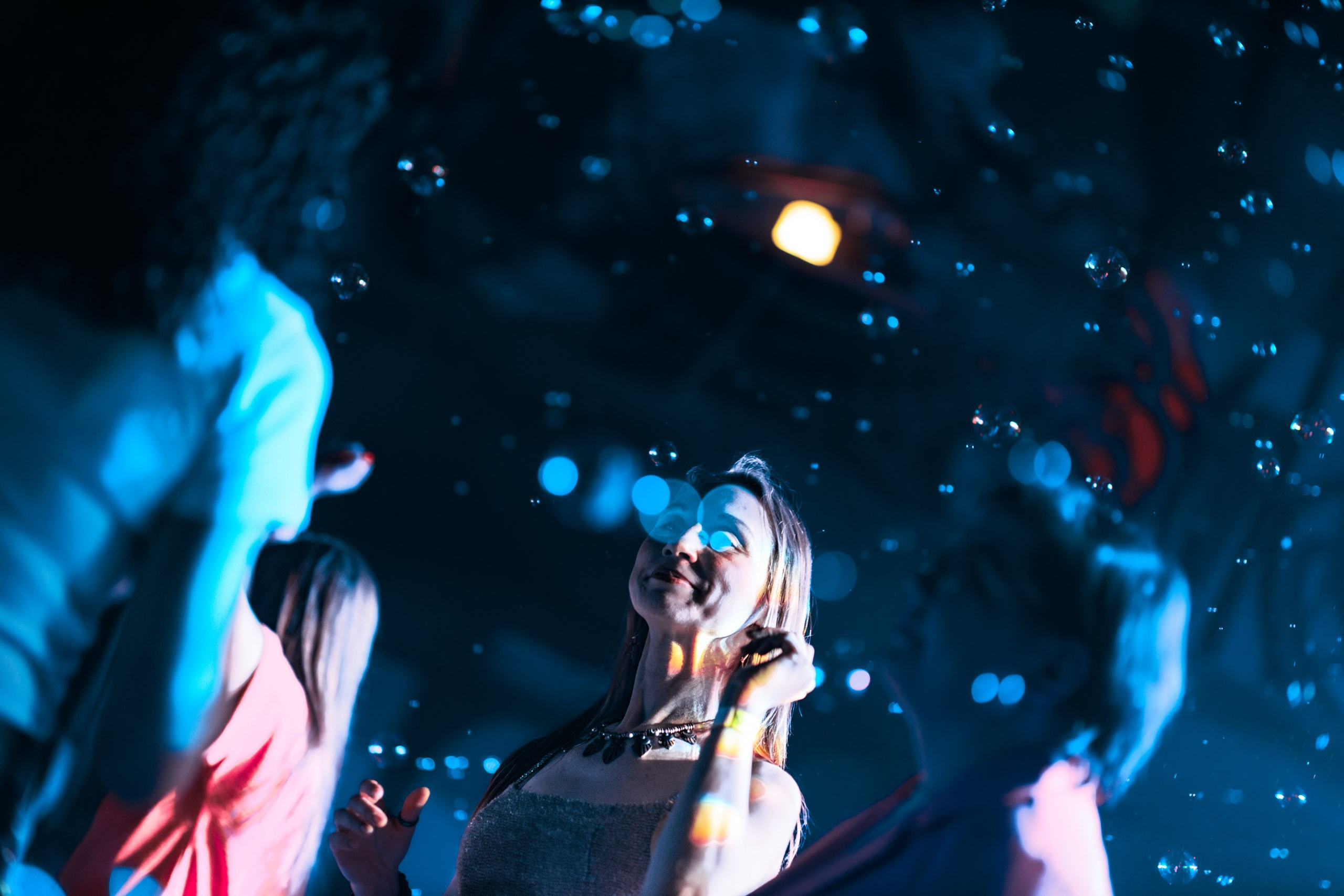 18.04.25 Танцплощадка. Репортажный фотограф Екатеринбург | Яркий, качественный репортаж | Концерты, клубы, репортаж, праздники, корпоративы