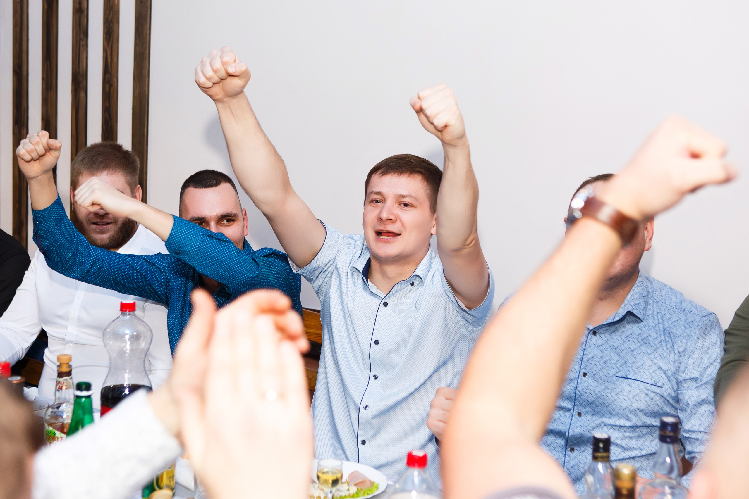 КОРПОРАТИВ 20.12.24 (кафе — АТМОСФЕРА). Профессиональный фотограф в Мценске и Орловской области