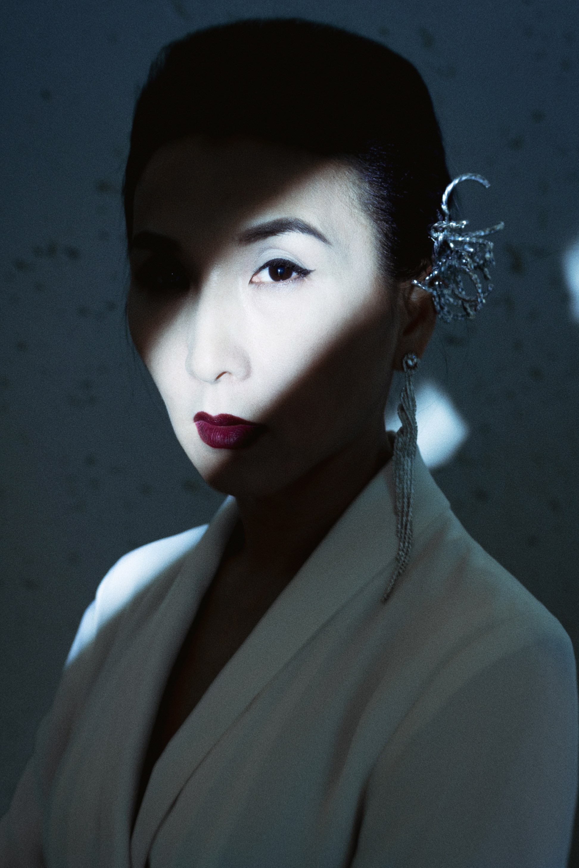 Single portraits. Photographer in Tokyo Anatolii Ozarto