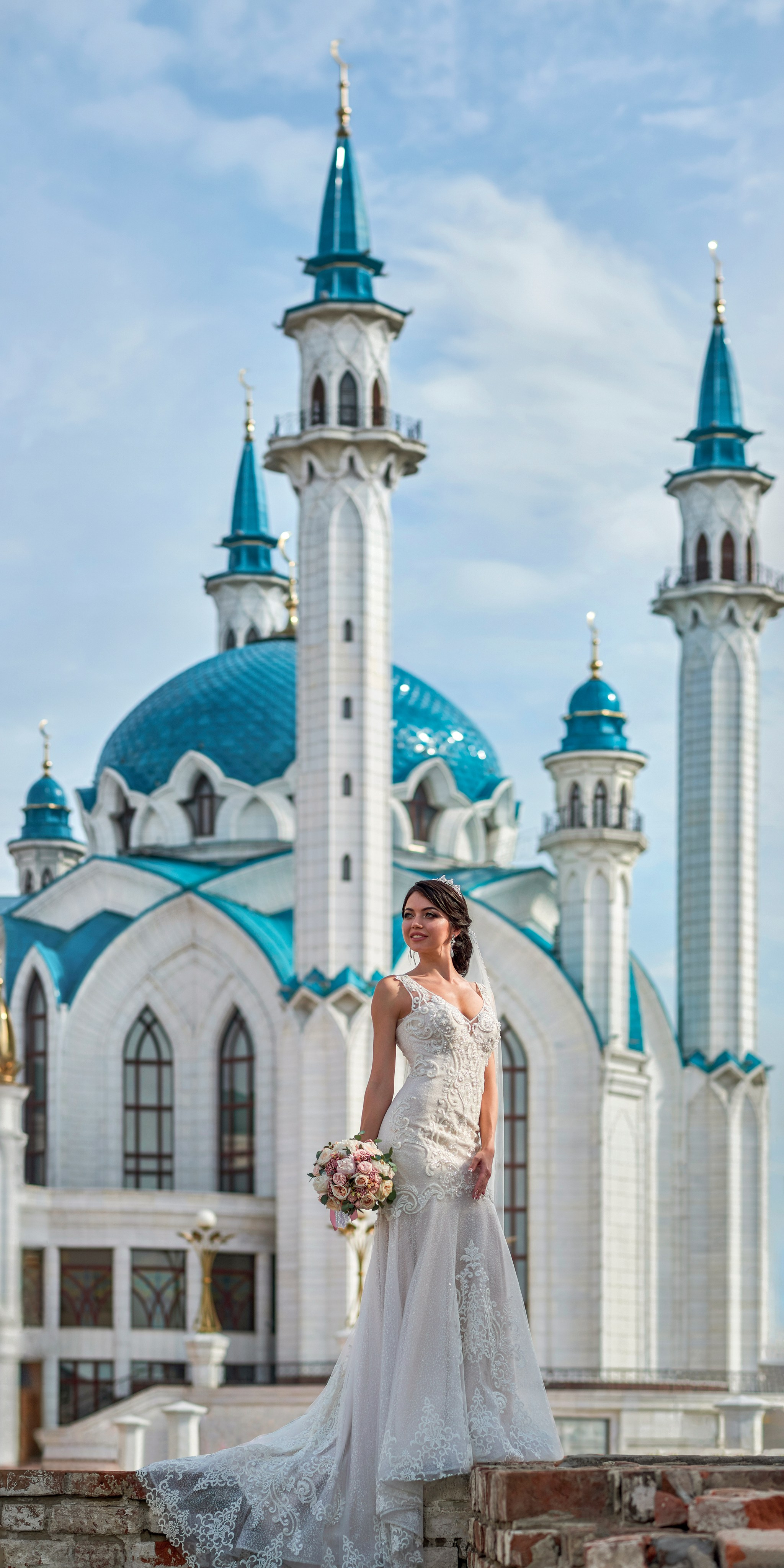 Свадебная Фотосессия в г. казани | Фотограф на Свадьбу в г. Казани Фотограф Садег Азарми тел. +79172288430 ✔ Сборы невесты и жениха✔ Утро невесты (детали, эмоции, подготовка)✔ Репортажная съёмка ЗАГСа и выездной регистрации✔ Свадебная прогулка✔ Фотосъёмка банкета и вечеринки✔ Креативные и тематические свадьбы✔ Свадьба на природе (лайфстайл)✔ Девичники и мальчишники