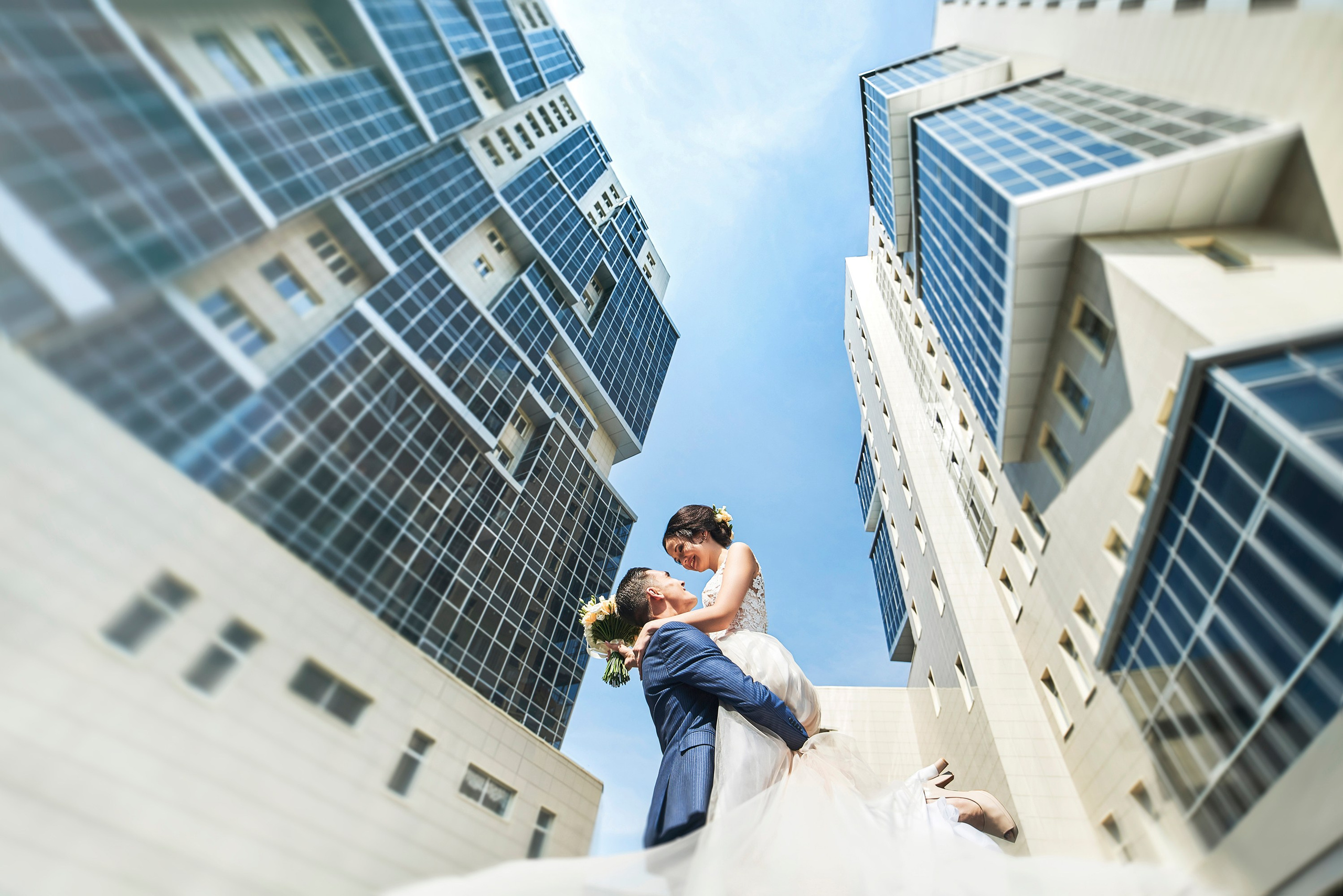 Свадебная Фотосессия в г. казани | Фотограф на Свадьбу в г. Казани Фотограф Садег Азарми тел. +79172288430 ✔ Сборы невесты и жениха✔ Утро невесты (детали, эмоции, подготовка)✔ Репортажная съёмка ЗАГСа и выездной регистрации✔ Свадебная прогулка✔ Фотосъёмка банкета и вечеринки✔ Креативные и тематические свадьбы✔ Свадьба на природе (лайфстайл)✔ Девичники и мальчишники