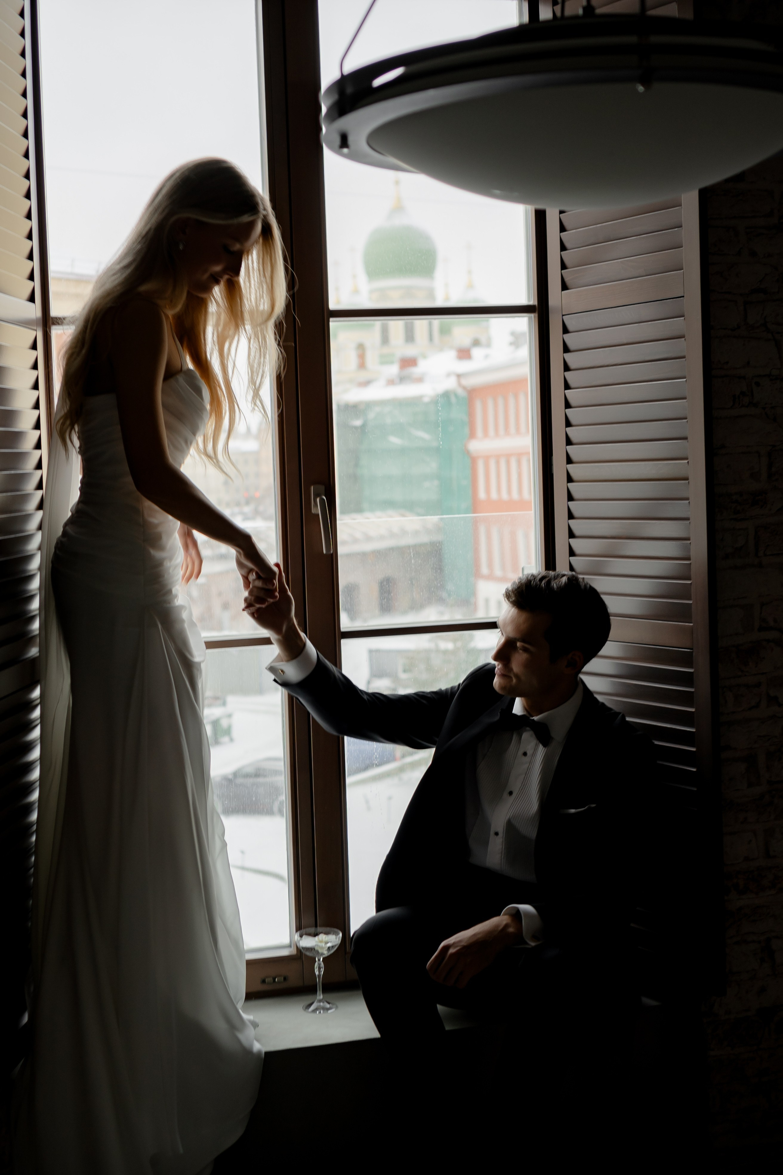 ЭЛЕГАНТНАЯ СВАДБЕНАЯ СЬЕМКА ЖЕНИХА И НЕВЕСТЫ В ДОРОГОМ ОТЕЛЕ САНКТ-ПЕТЕРБУРГА. Профессиональный фотограф, Санкт-Петербург — Виктория Богомолова