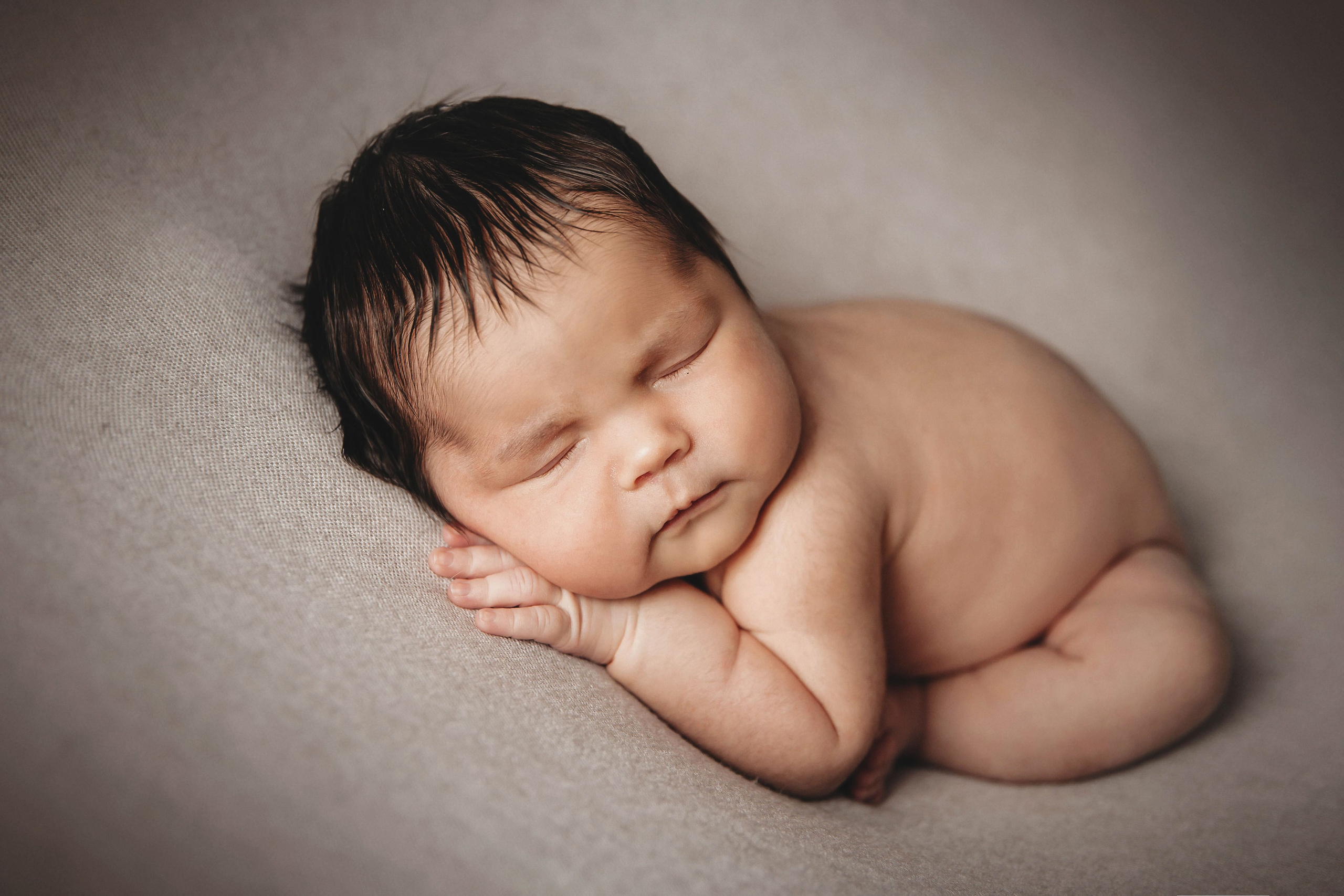 Альбом с классическим ньборном в пастельных тонах. Фотограф новорожденных Москва, Люберцы, Жуковский, Раменское