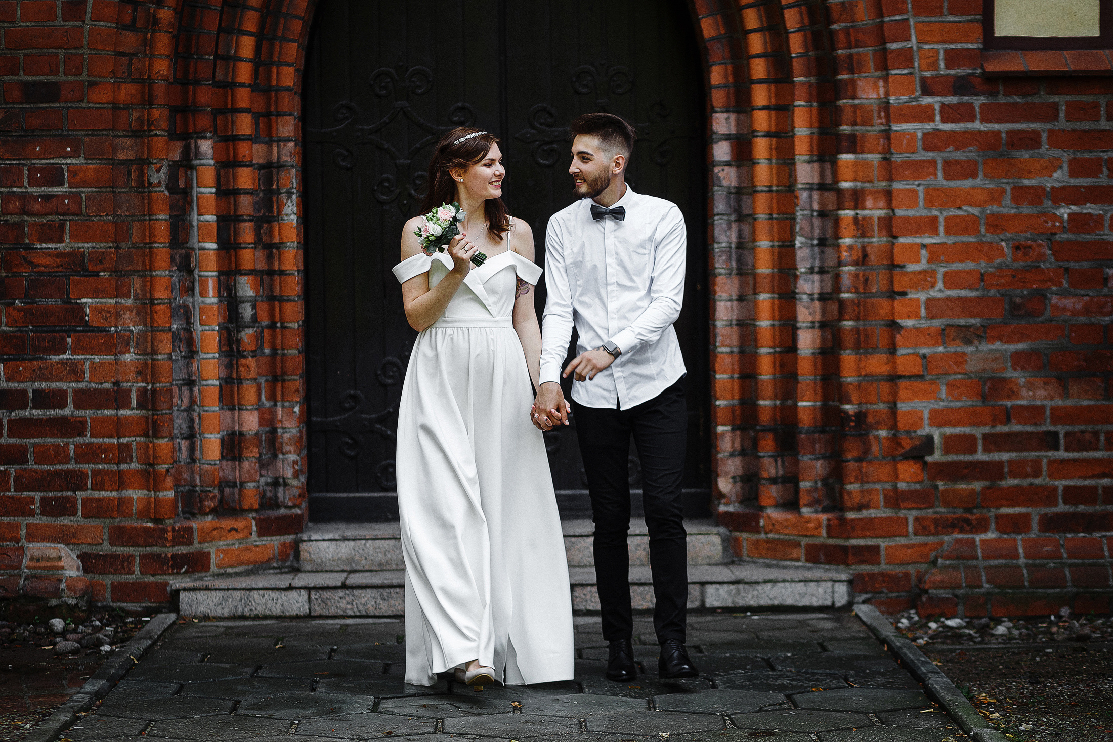 Свадебная фотосессия у моря. Фотосъемка и видеосъемка в Калининграде Liveemotion.pro