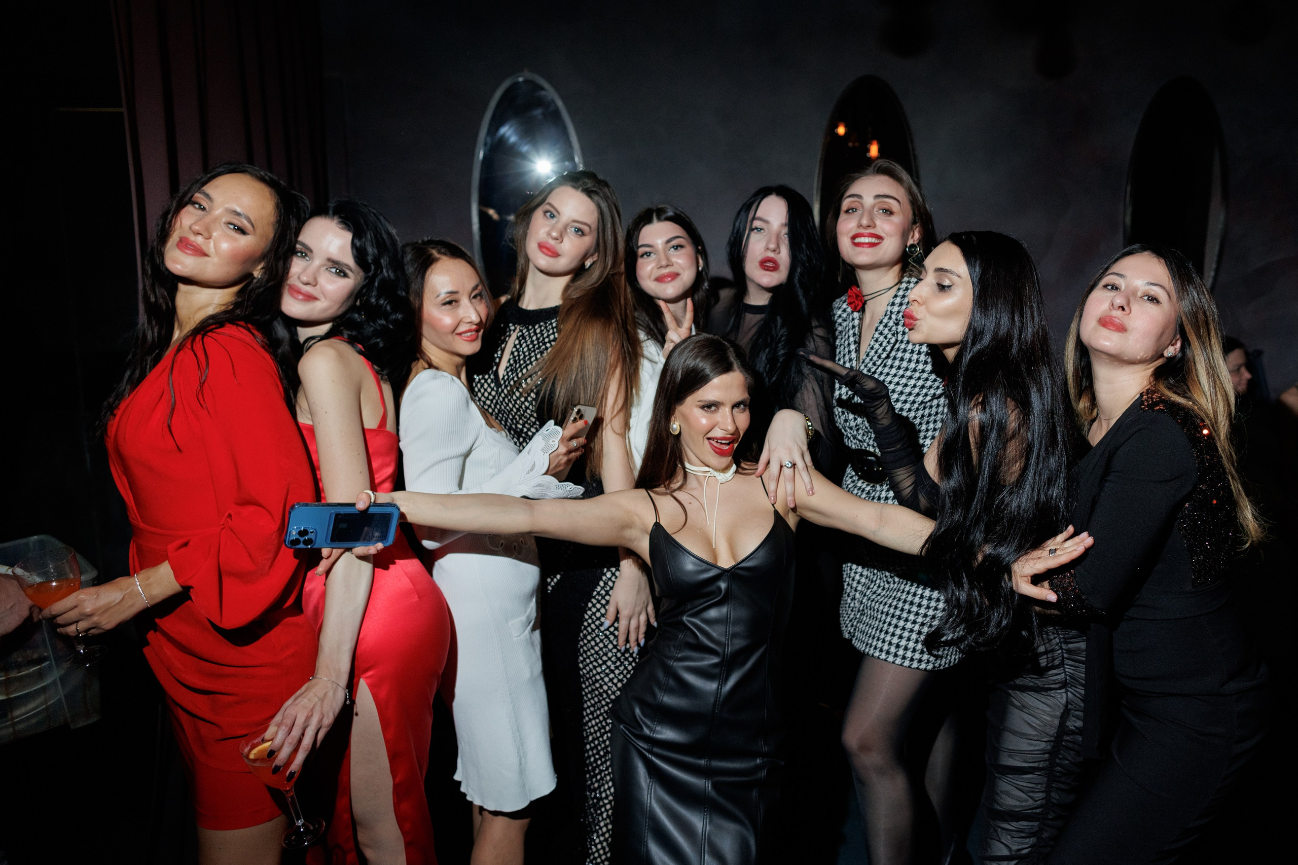 New Year Подружки 23/2024. Свадебный, портретный и репортажный фотограф Дмитрий Карпов