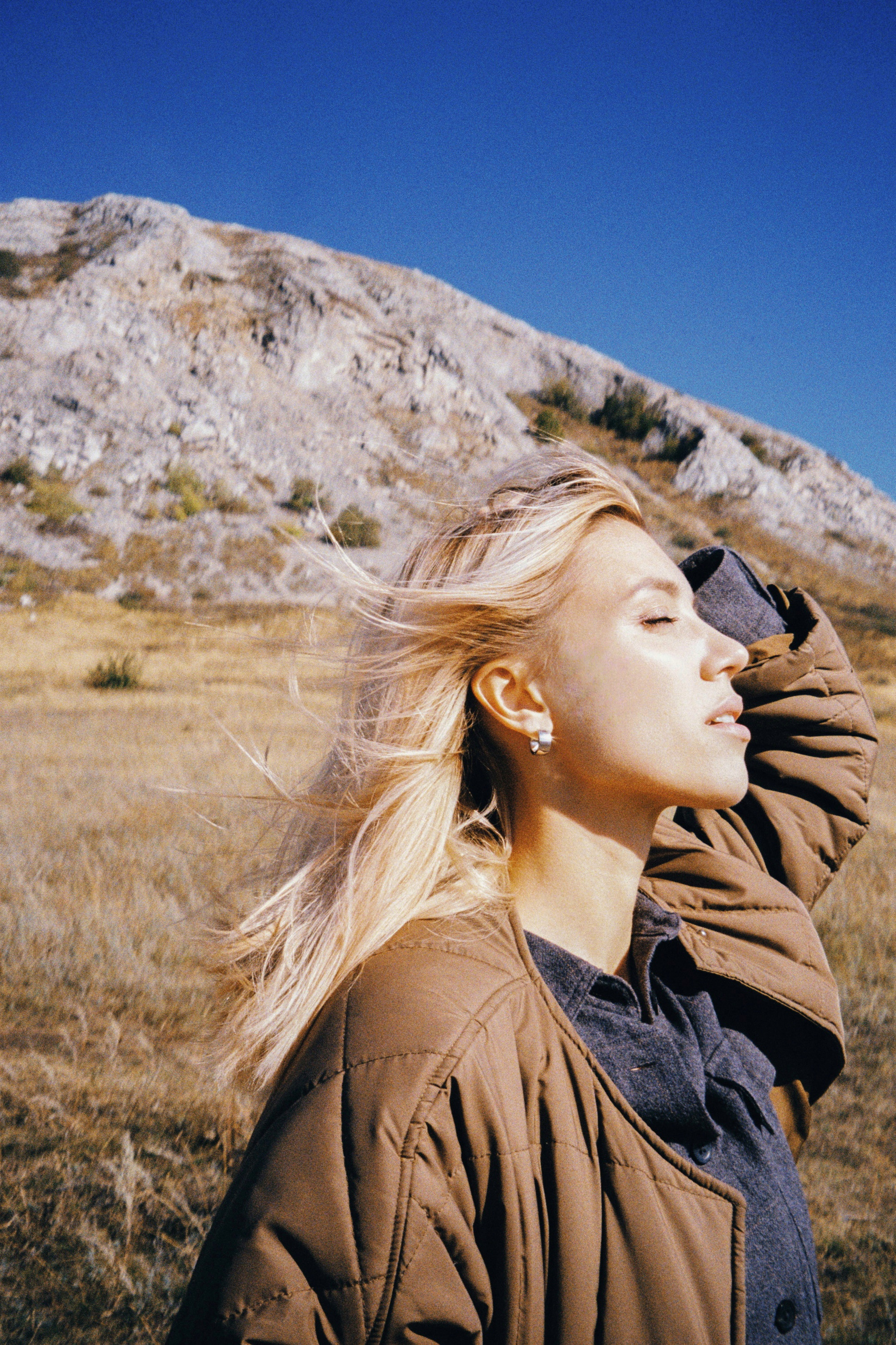 Karina. Плёночный фотограф в Санкт-Петербурге Шафикова Элина