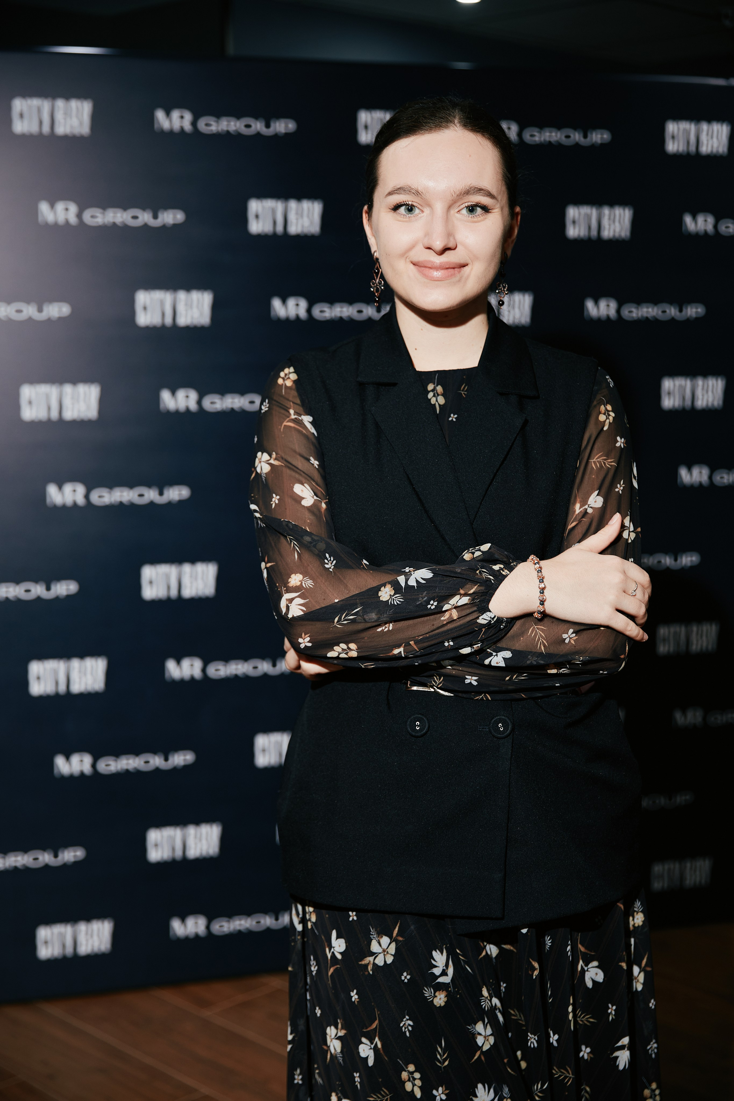 Презентация MR Group в ibis 23.04. Свадебный репортажный фотограф краснодар максим дремов дрёмов фотосессия студия цена