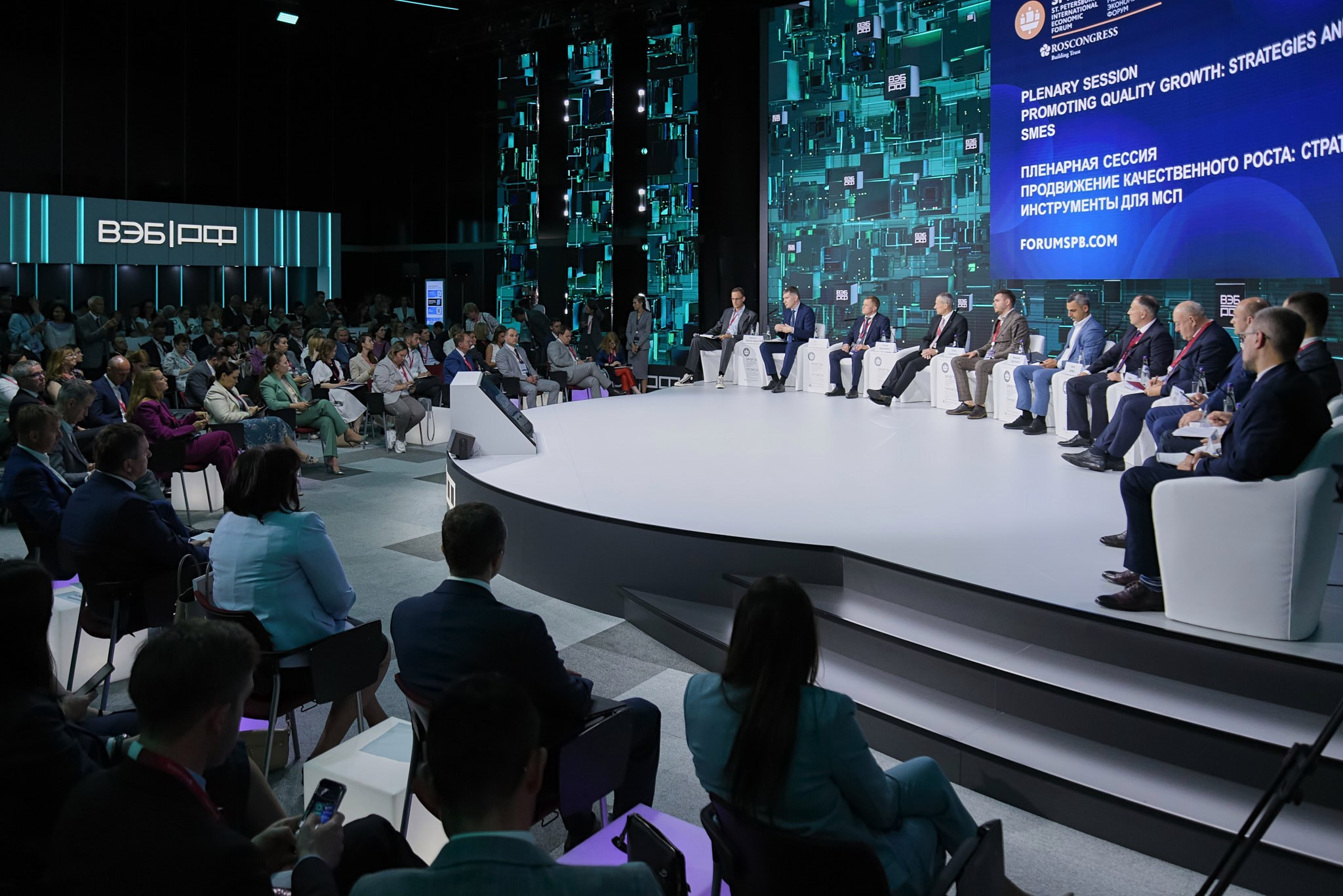 ПМЭФ-2024. Иван Ступа, репортажный фотограф в Санкт-Петербурге и Ленинградской области