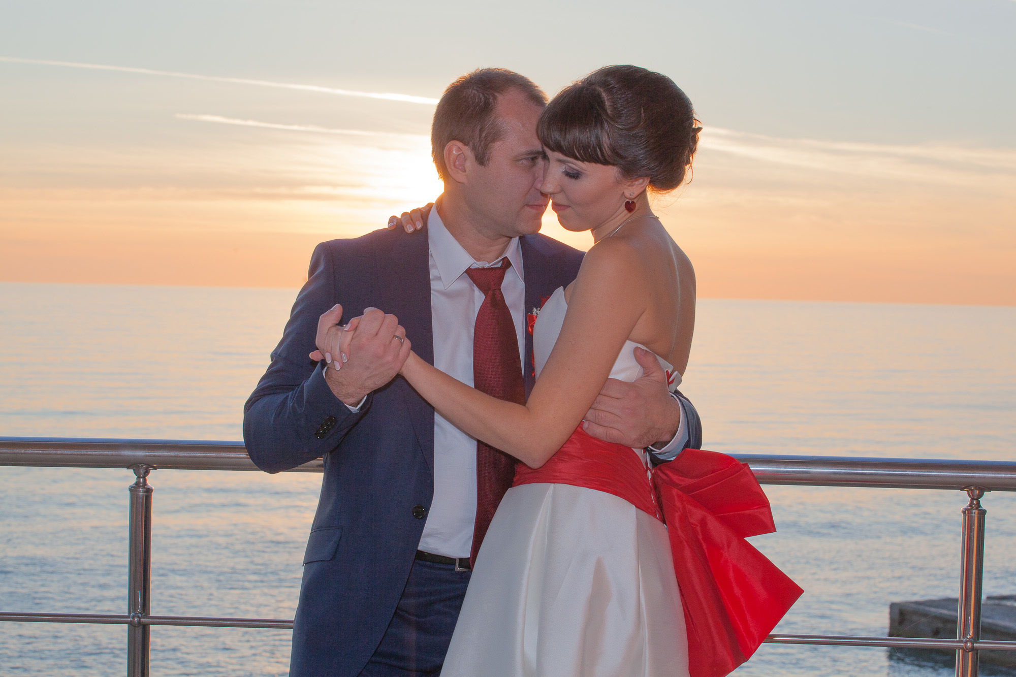 Свадебая фотосессия, свадьба Сочи, портрет, свадебный портрет. живые ф. Фотограф в Сочи! Детские, семейные свадебные фотосессии! Главный эмоци