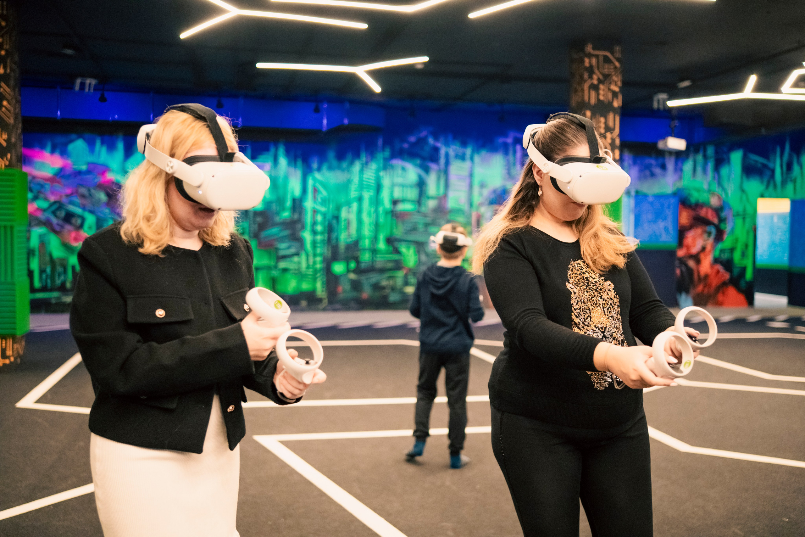 VR April-May. Felixtones