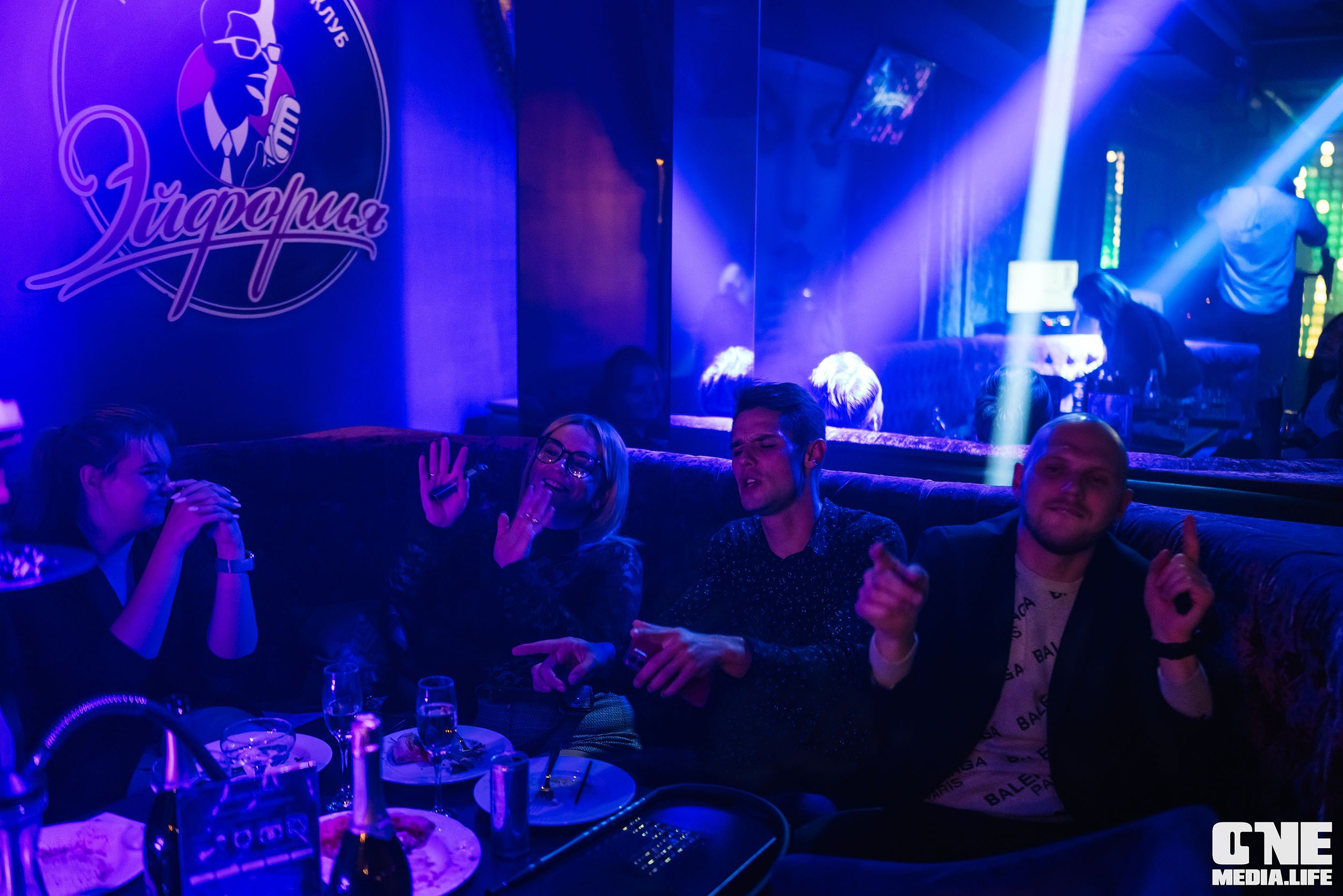 Фоторепортаж из караоке-клуба Эйфория. One Media Life: фоторепортажи, фотоотчеты с мероприятий и заведений