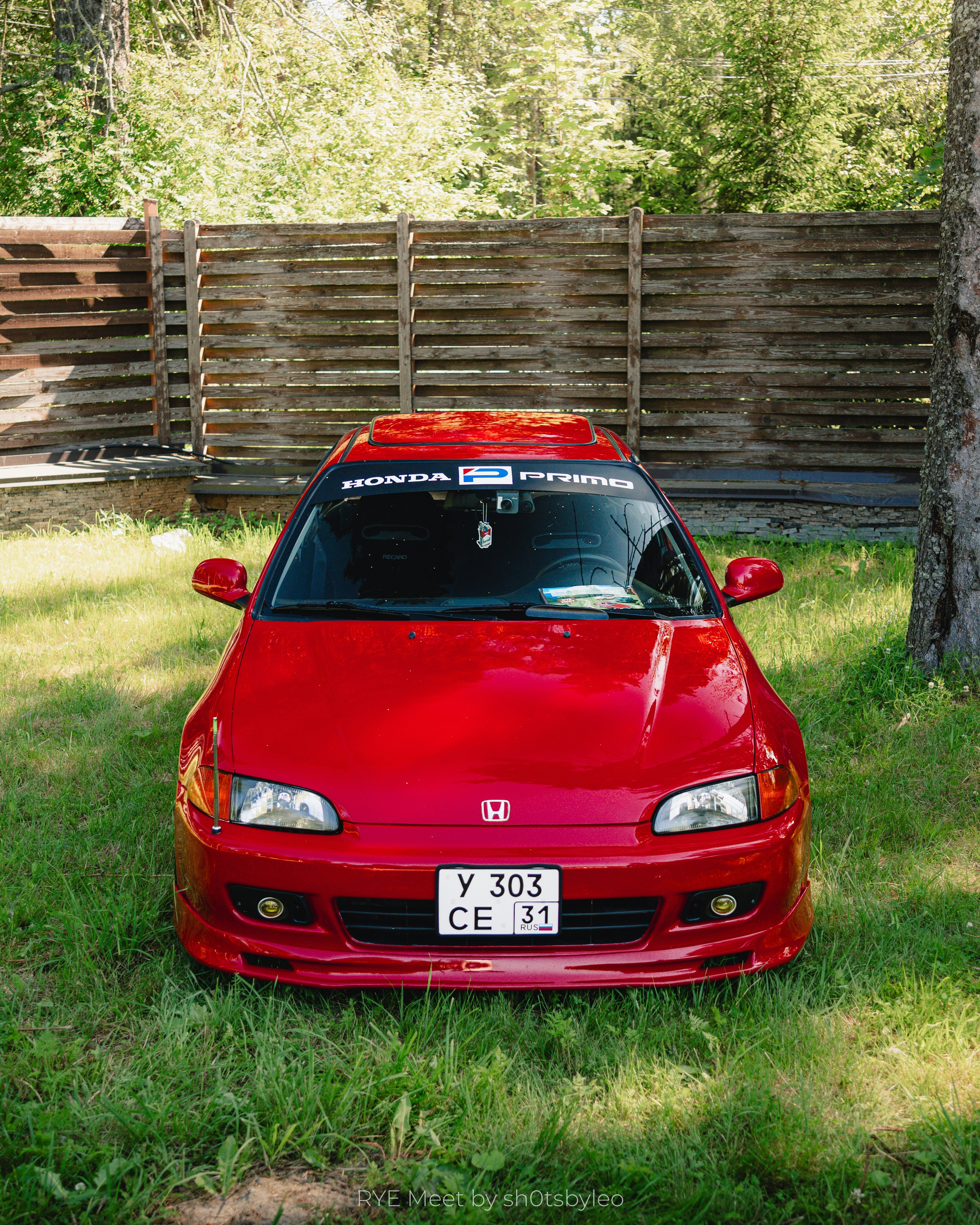 Масштабный летний фестиваль RYE Meet — встреча клуба любителей автомобилей старше 25-лет. Автомобильный фотограф Антон Цырулев