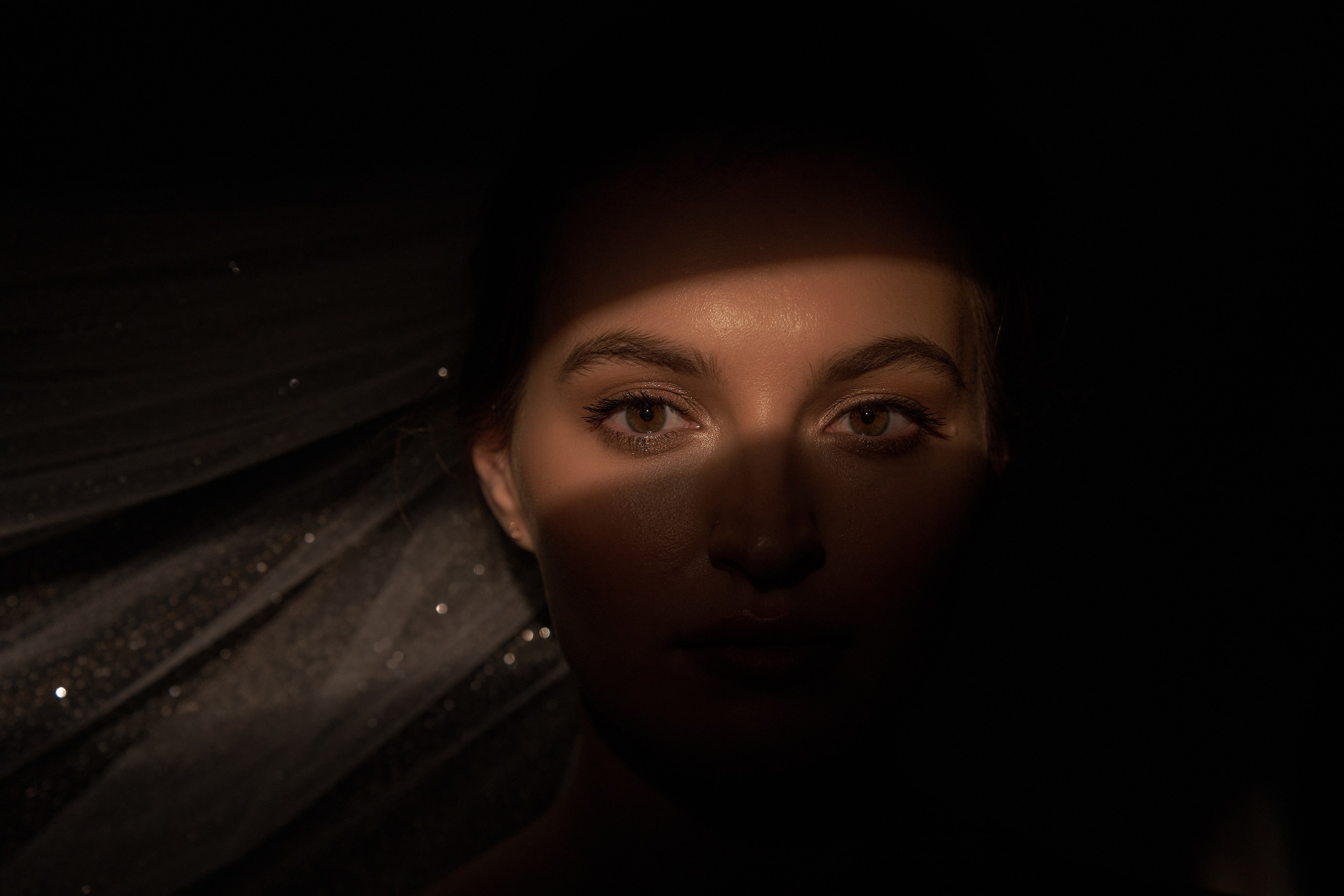 Свадебная фотосъёмка в отеле. Мартазова Екатерина фотограф. Екатеринбург