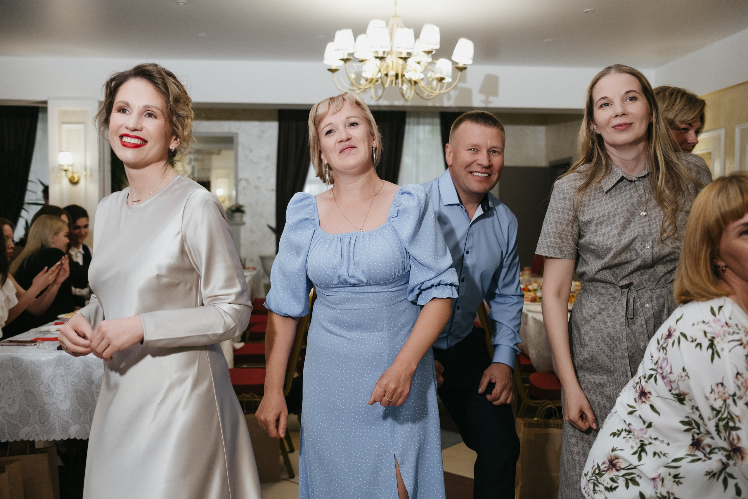 Выпускной 11 класс школы № 30. Свадебный и репортажной фотограф Денис Ожигин в Краснодаре и Краснодарском крае