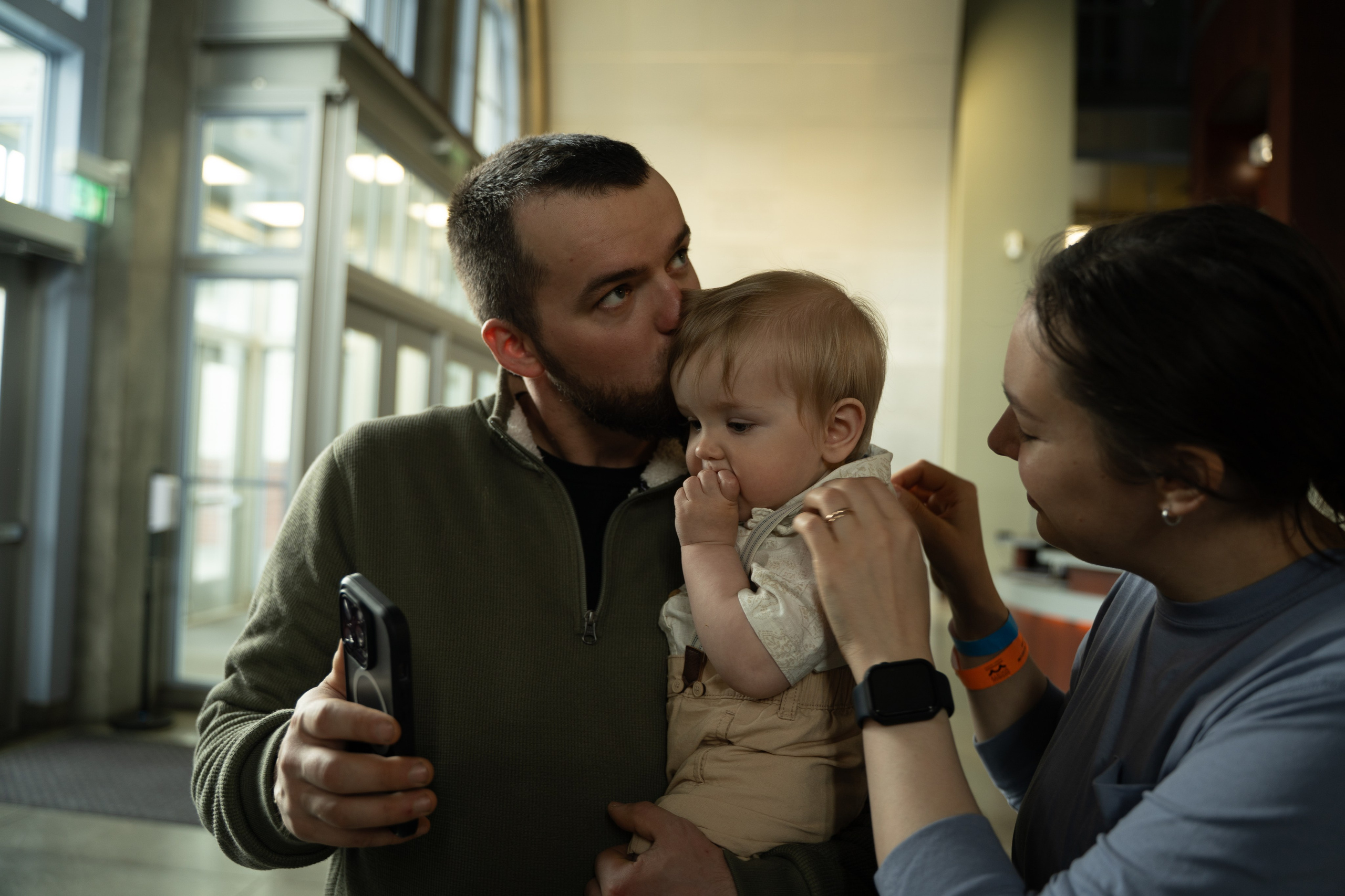 Took root. Wedding & engagement photographer in Seattle, WA. Tania Maureira