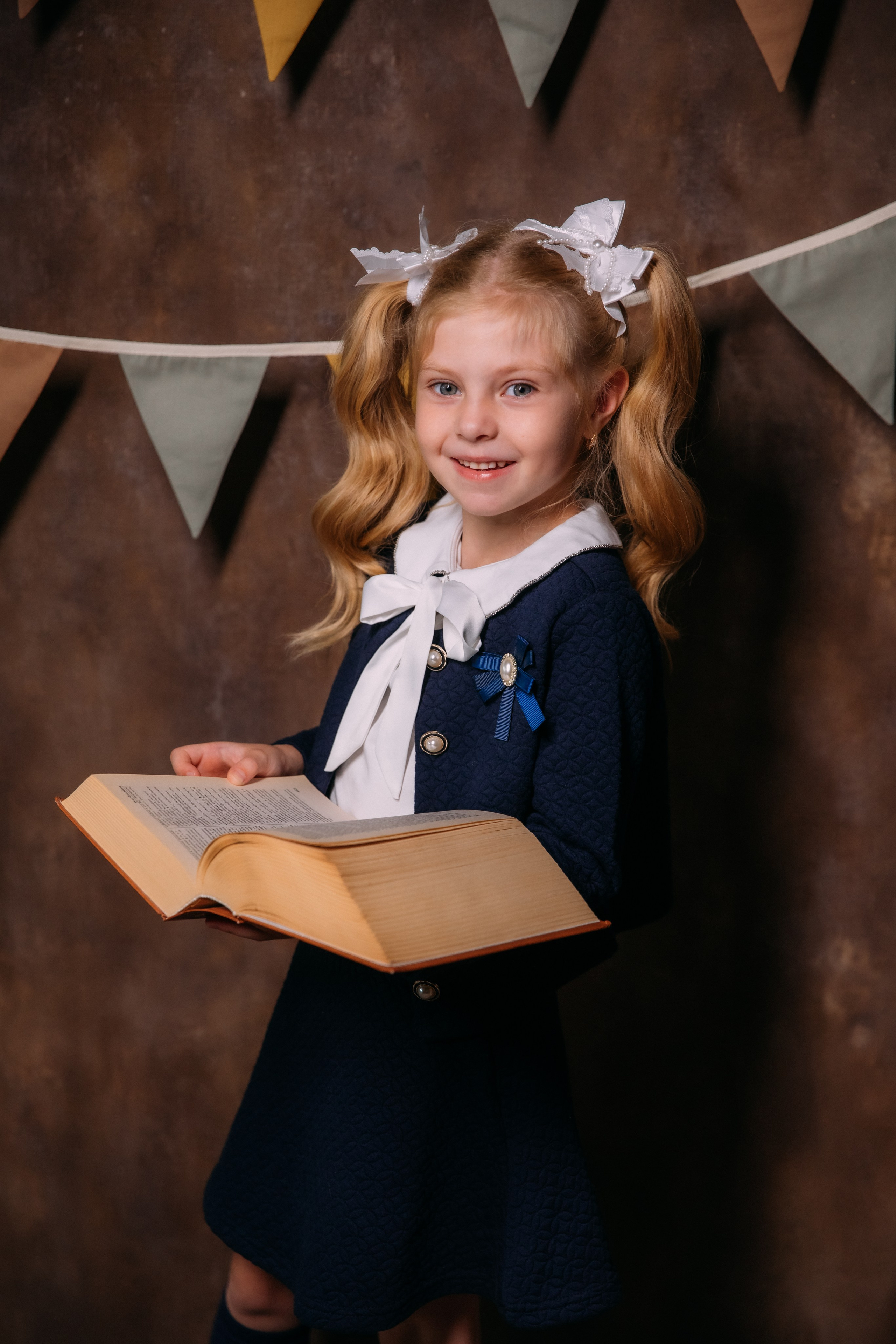 Фотопроект ПЕРВОКЛАШКА 2023. Женский и семейный фотограф Елена Петрова