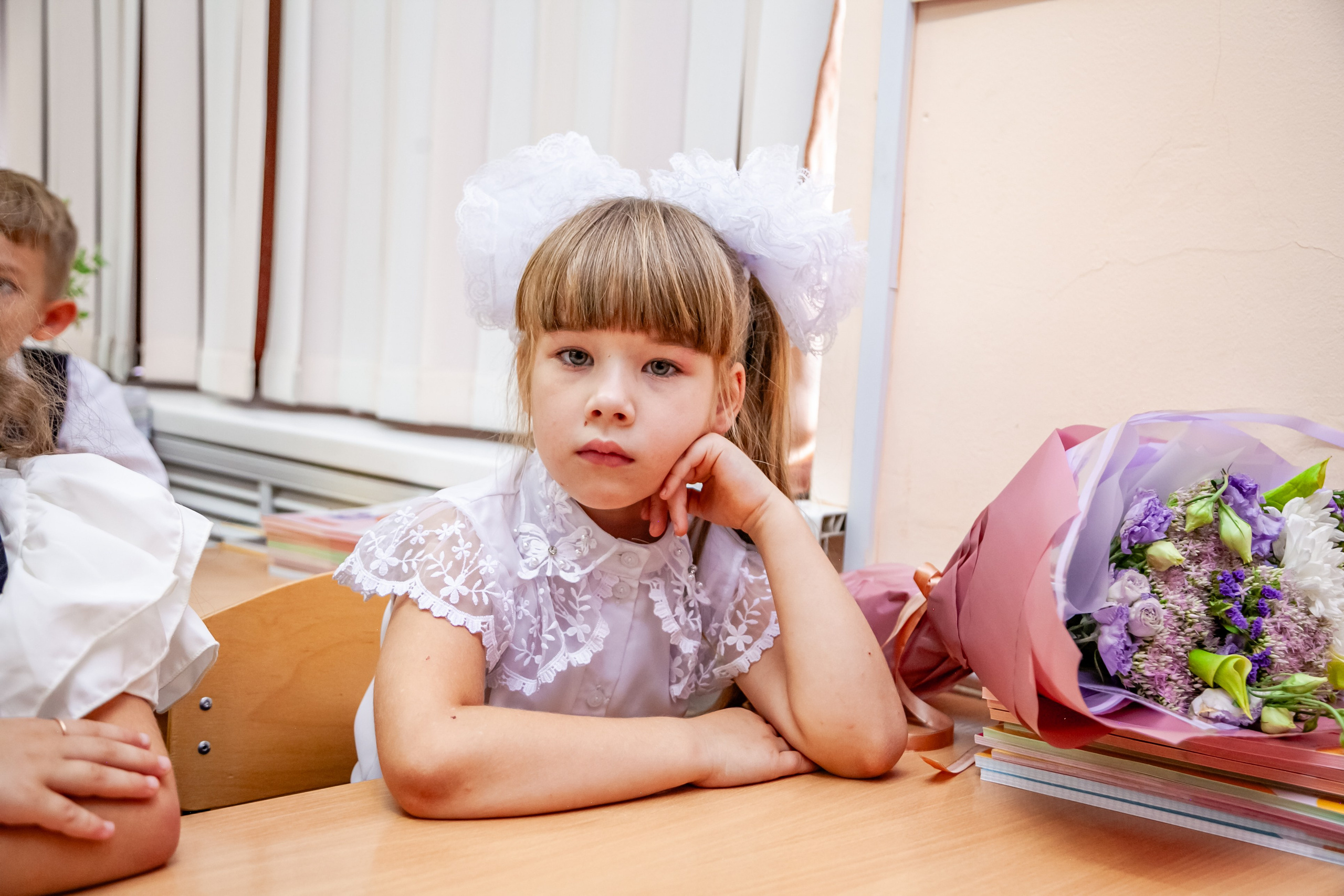 1 сентября линейка. Свадебный и семейный фотограф в Армавире