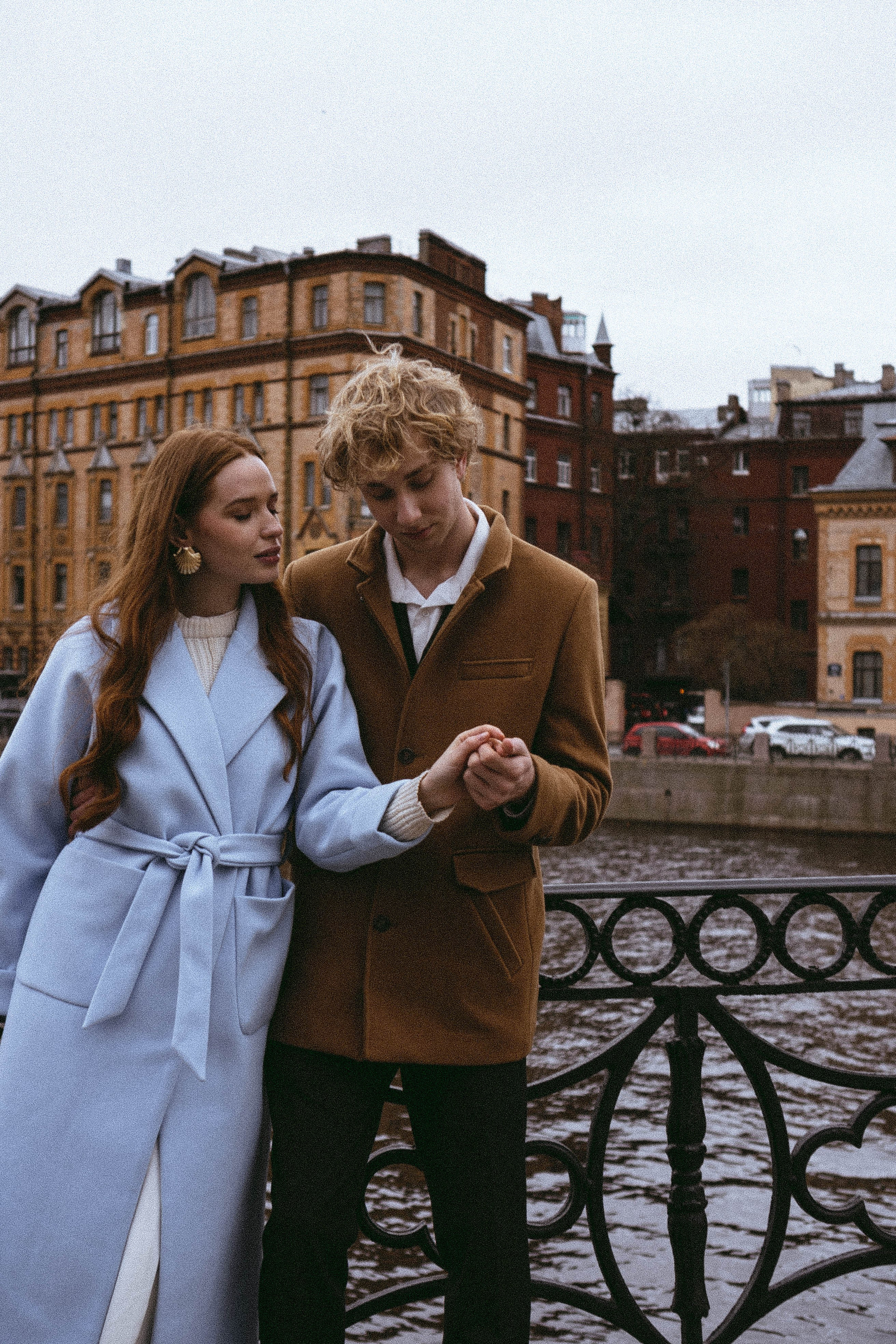 СВАДЕБНАЯ СЬЕМКА В ОТЕЛЕ. СБОРЫ ЖЕНИХА И НЕВЕСТЫ И ТАКЖЕ ТОР И ПОДГОТОВКА К ПРОГУЛКЕ И ПРОГУЛКА ПО ПЕТРОГРАДКЕ. Профессиональный фотограф, Санкт-Петербург — Виктория Богомолова