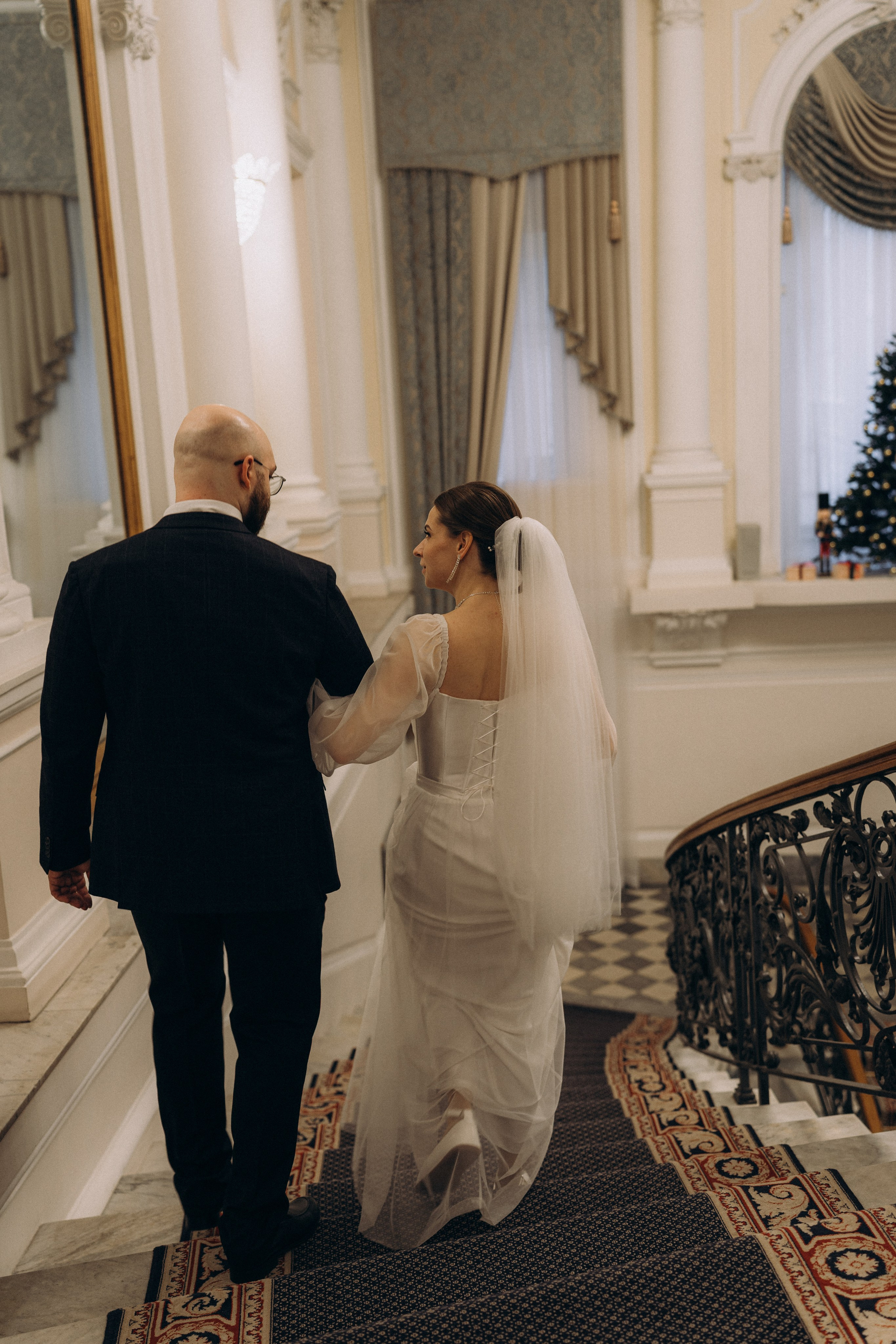 СВАДЕБНАЯ СЬЕМКА ВО ВТОРОМ ДВОРЦЕ (ДЕКАБРЬ) ТАКЖЕ СЬЕМКА В СТУДИИ НА ЧЕРНЫШЕВСКОЙ. Профессиональный фотограф, Санкт-Петербург — Виктория Богомолова