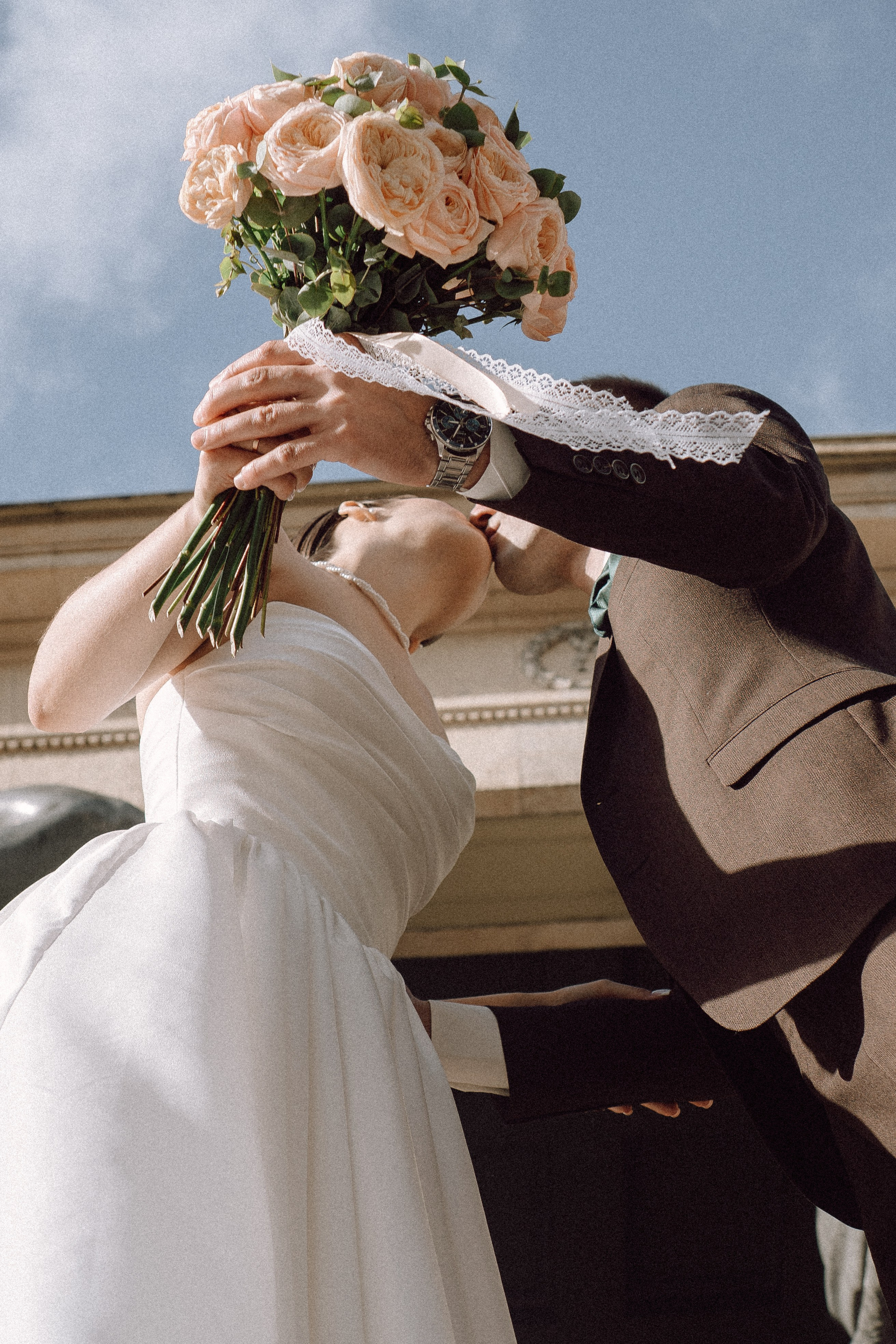 СВАДЕБНАЯ ПРОГУЛКА В САНТК-ПЕТЕРБУРГЕ (ИСАКИЕВСКИЙ СОБОР, ЗИМНЯЯ КАНАВКА, ЭРМИТАЖ И БОЛЬШАЯ МОРСКАЯ УЛИЦА). Профессиональный фотограф, Санкт-Петербург — Виктория Богомолова