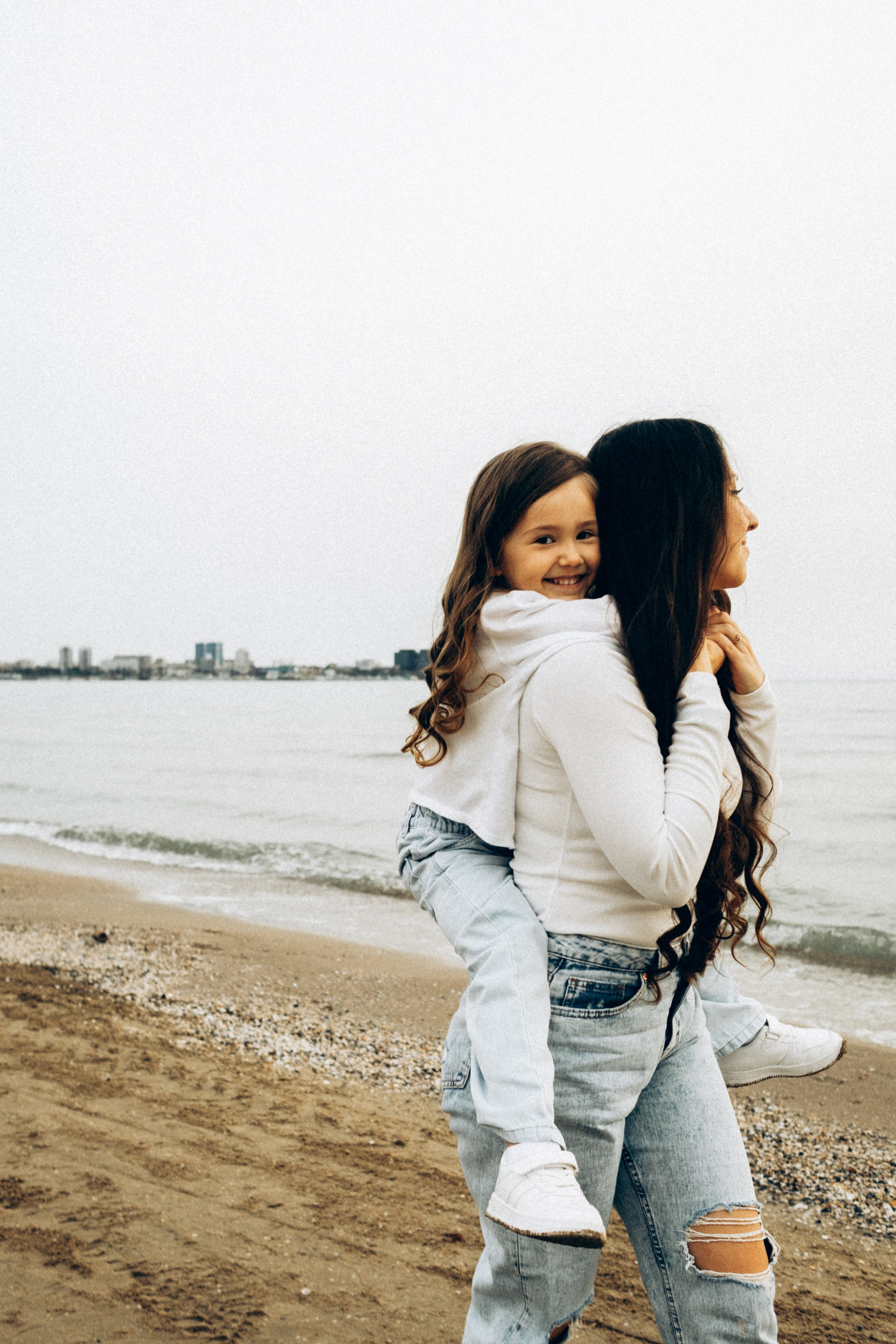 Мама и дочь. Фотограф в Анапе Климушина Ангелина
