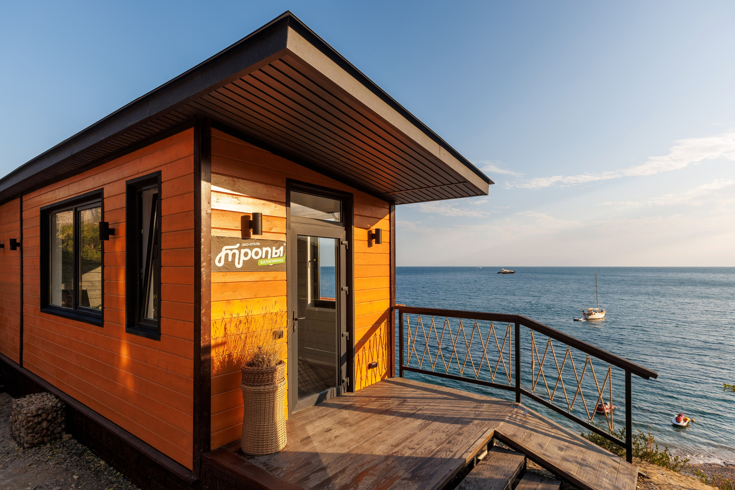 Тропы Батилиман — рекламная фотосъёмка глэмпинга на Южном берегу Крыма. Свадебный фотограф, фотосъемка в Крыму, Севастополе, Симферополе, Ялте