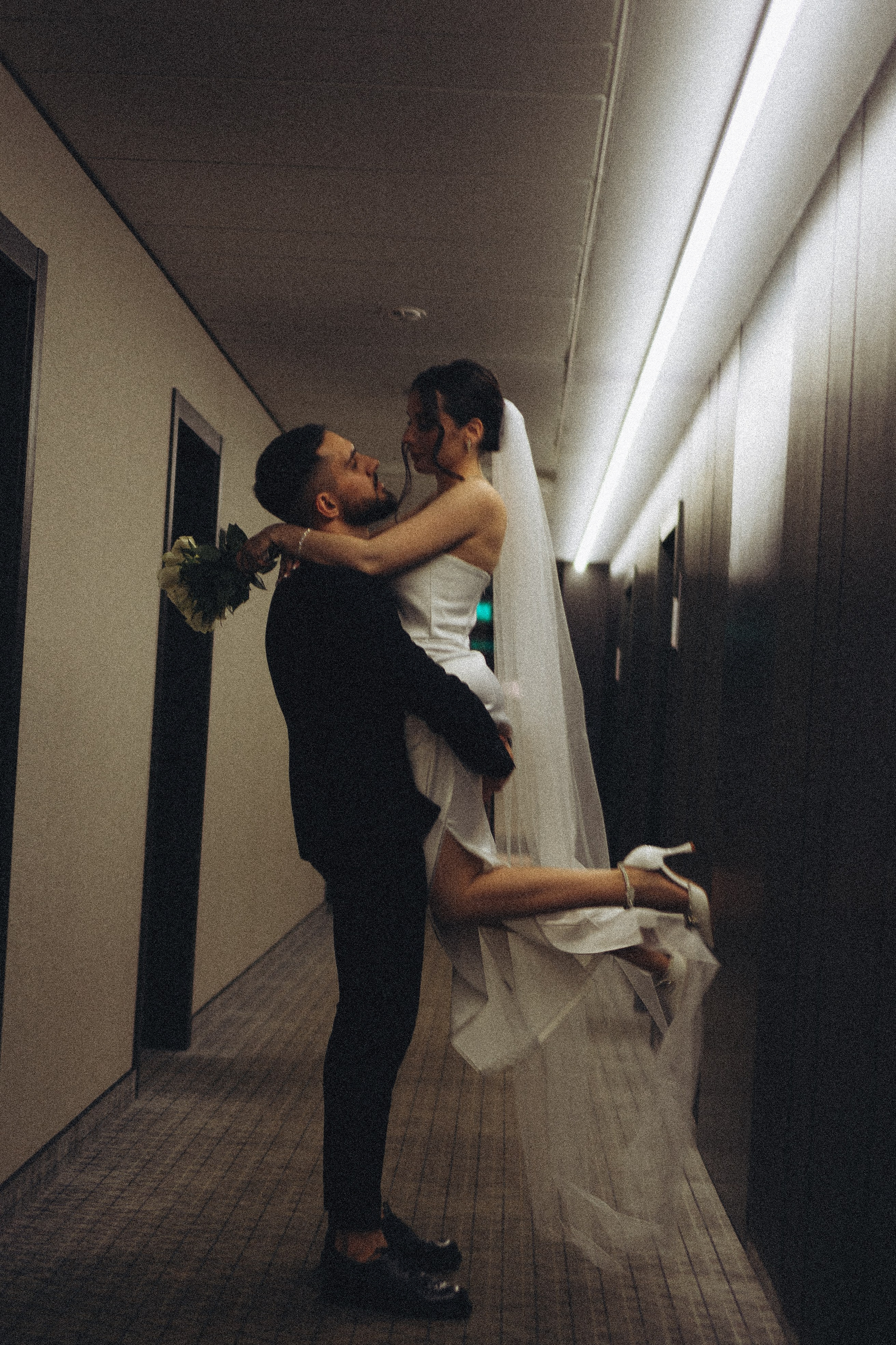 СВАДЕБНАЯ СЬЕМКА СБОРОВ ЖЕНИХА И НЕВЕСТЫ В ОТЕЛЕ И ТАКЖЕ ФОТОСЕССИИЯ В ОТЕЛЕЕ МЕГАПОЛИС БРЯНСК. Профессиональный фотограф, Санкт-Петербург — Виктория Богомолова