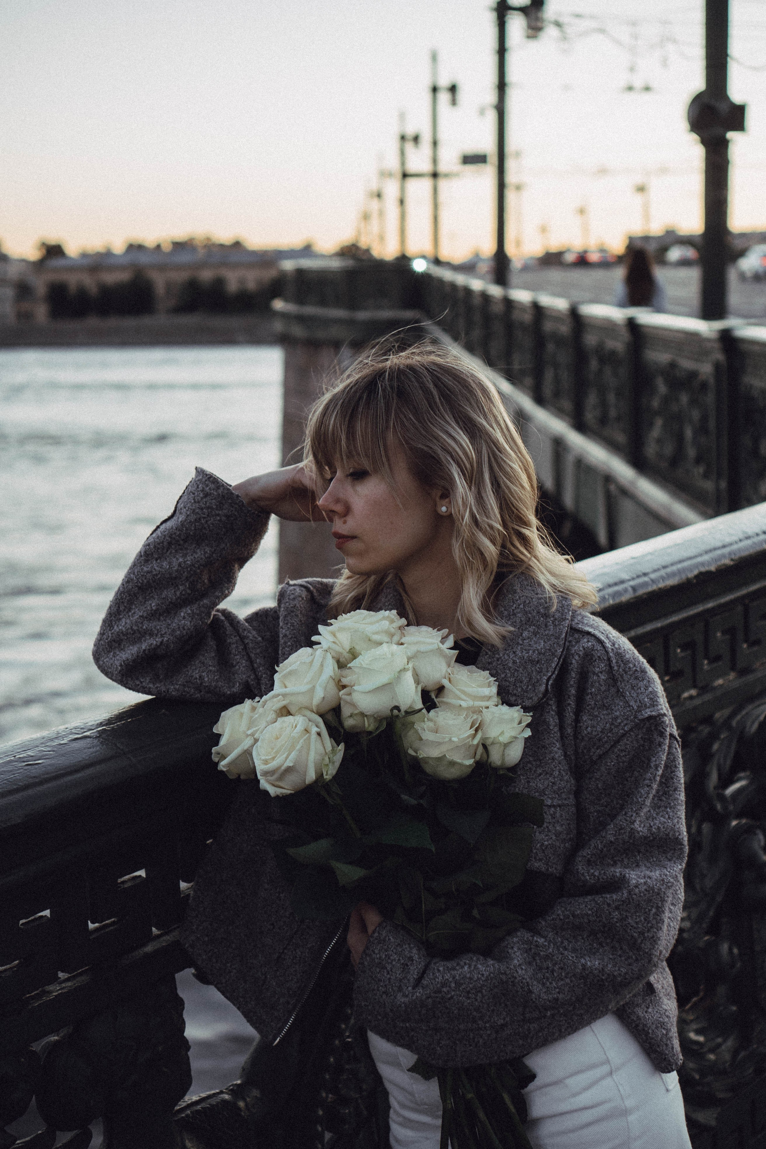 ПРОГУЛКА ПО ГОРОДУ В БЕЛЫЕ НОЧИ (другой вариант). Профессиональный фотограф, Санкт-Петербург — Виктория Богомолова