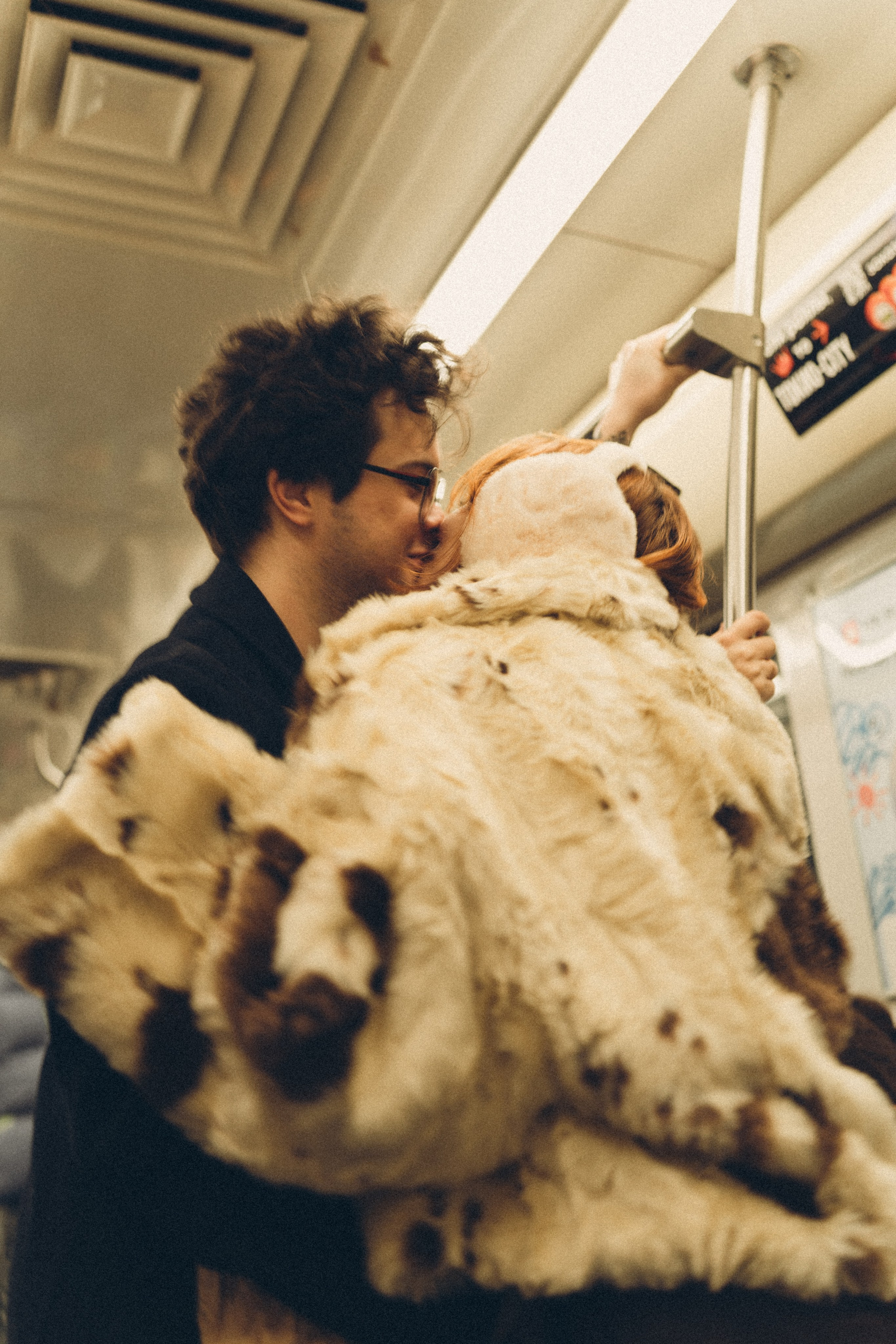 НОВОГОДНЯЯ ФОТОСЕСИИЯ ПАРЫ В МЕТРО ЛЮБОВЬ. Профессиональный фотограф, Санкт-Петербург — Виктория Богомолова