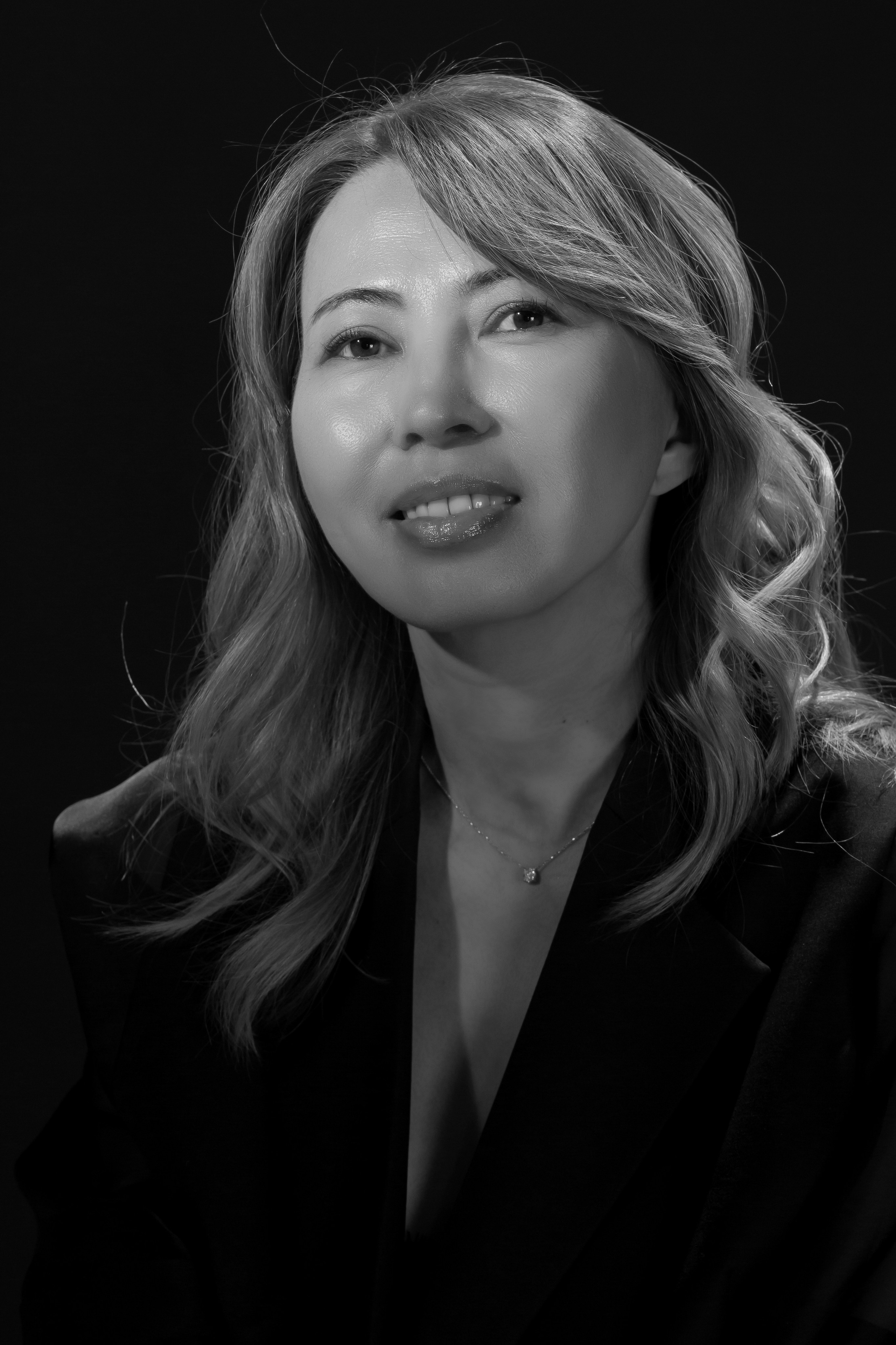 ЧБ портреты. Фотостудия Алматы. Фотосъемка Алматы. Фотосессия Алматы. Фотокурсы. Обучение фотографии. Аренда студии