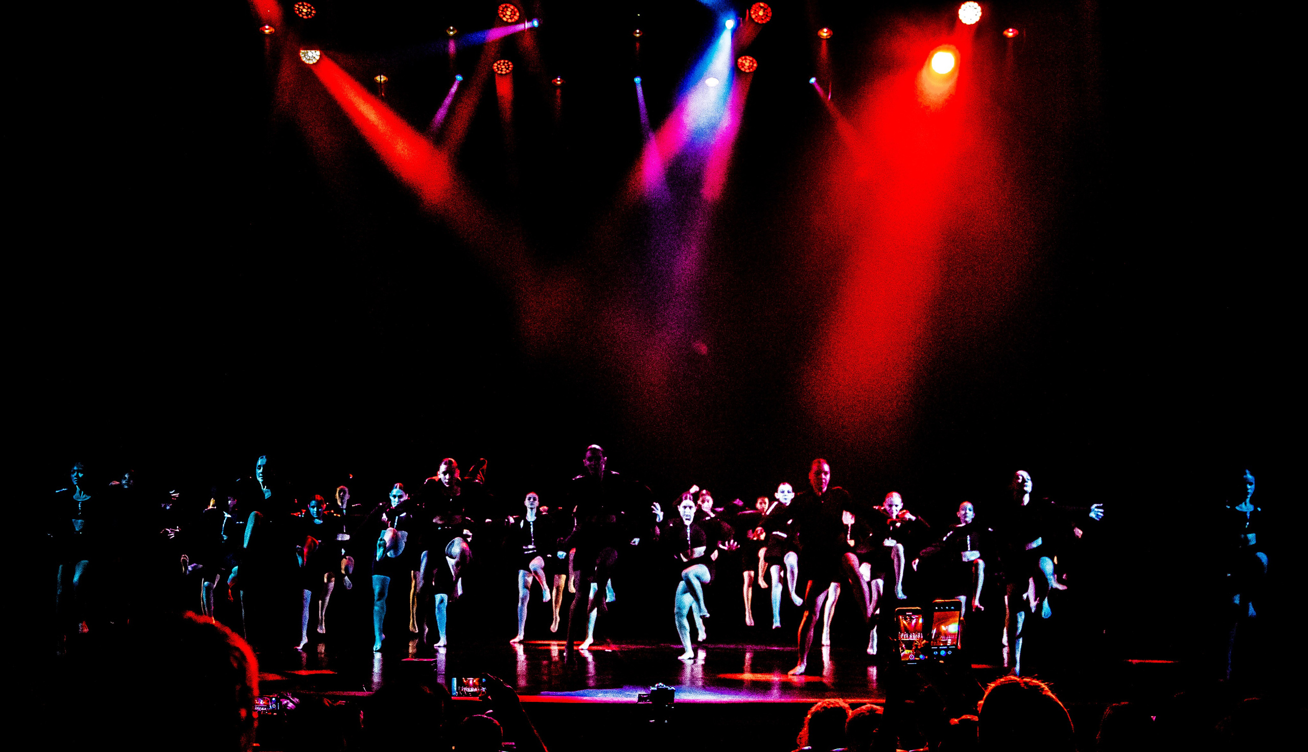 ОТЧЕТНЫЙ КОНЦЕРТ ХОРЕОГРАФИЧЕСКОЙ ШКОЛЫ НИКА. Фотограф в Сочи Юрий Шептаев