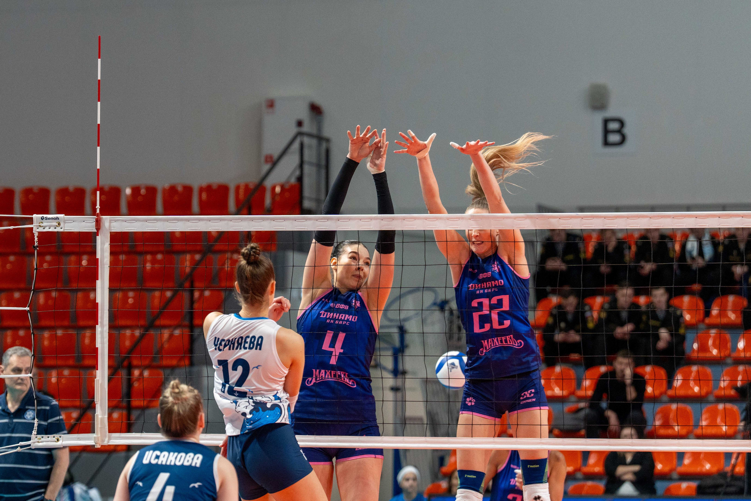 Корабелка — Динамо-Ак Барс (Казань): фотогалерея 15-го тура Суперлиги 2025/26 в Санкт-Петербурге | Антон Гауф. Спортивный фотограф в Санкт-Петербурге | Антон Гауф