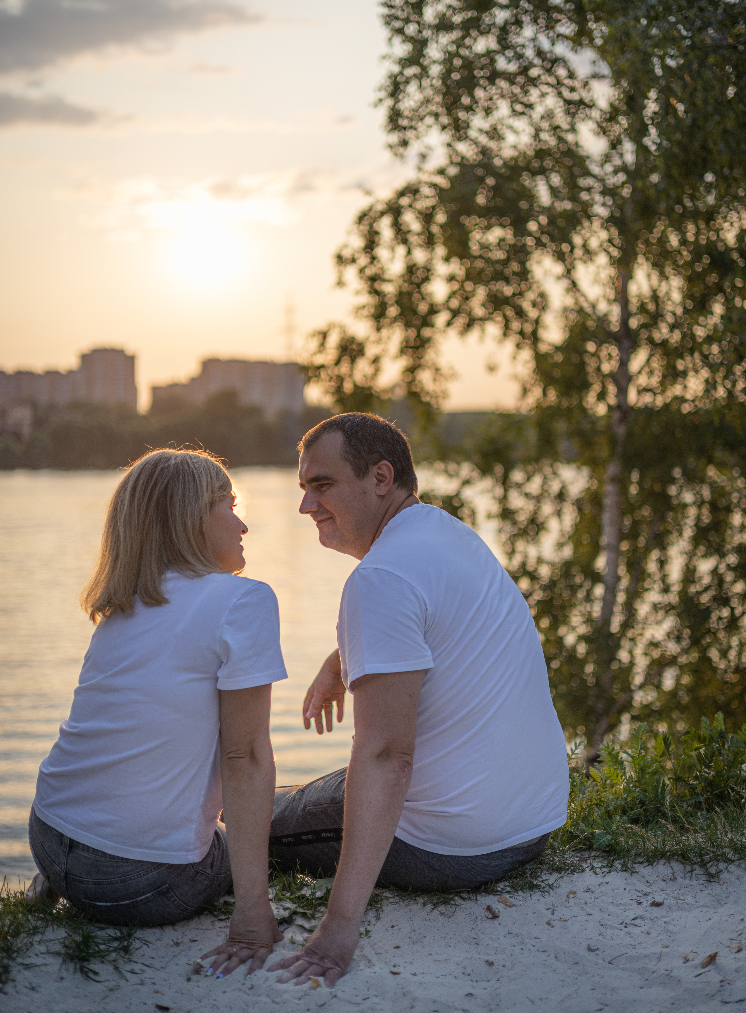 Family photo session on the sunset. Family, portrait, content photo in Costa Rica Evgeniya Besprozvannykh