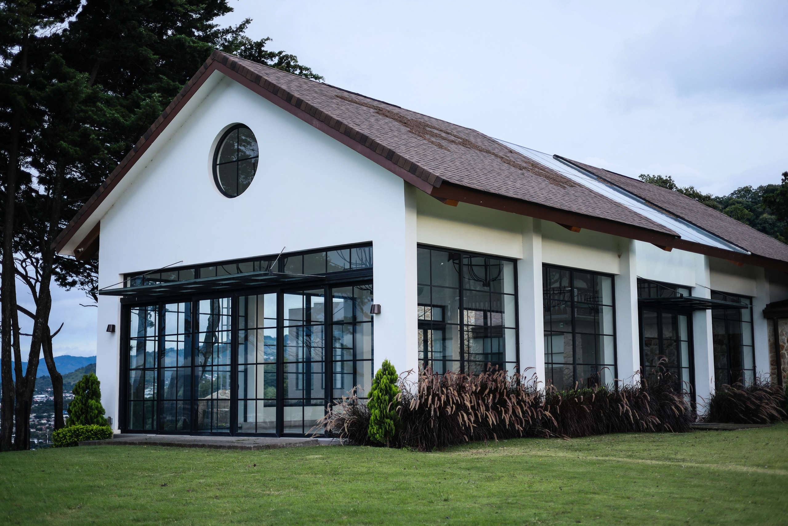 Nik and the soul nature. Family, portrait, content photo in Costa Rica Evgeniya Besprozvannykh