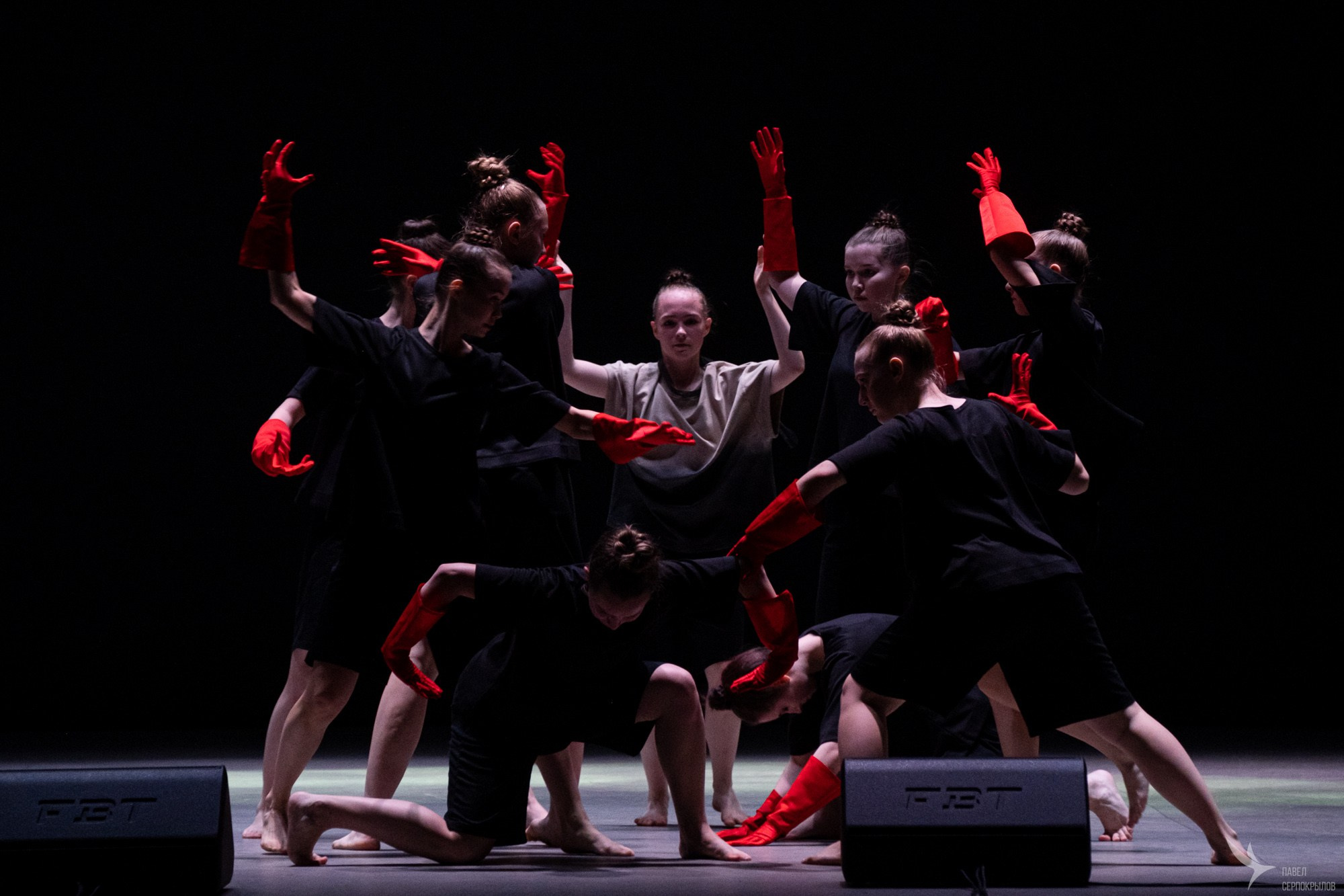 Сольный концерт хореографического ансамбля Аллегро «Сквозь тернии к звездам». Репортажный фотограф в Казани Павел Серпокрылов