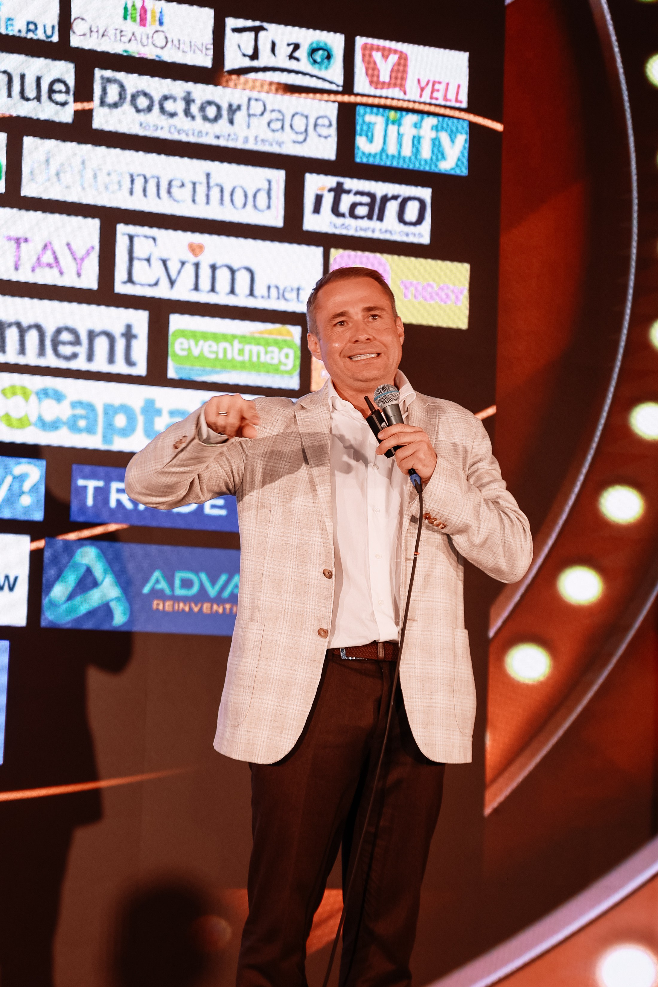 BUSNESS STANDUP с Оскаром Хартманном. Фотограф Юлия Мальцева