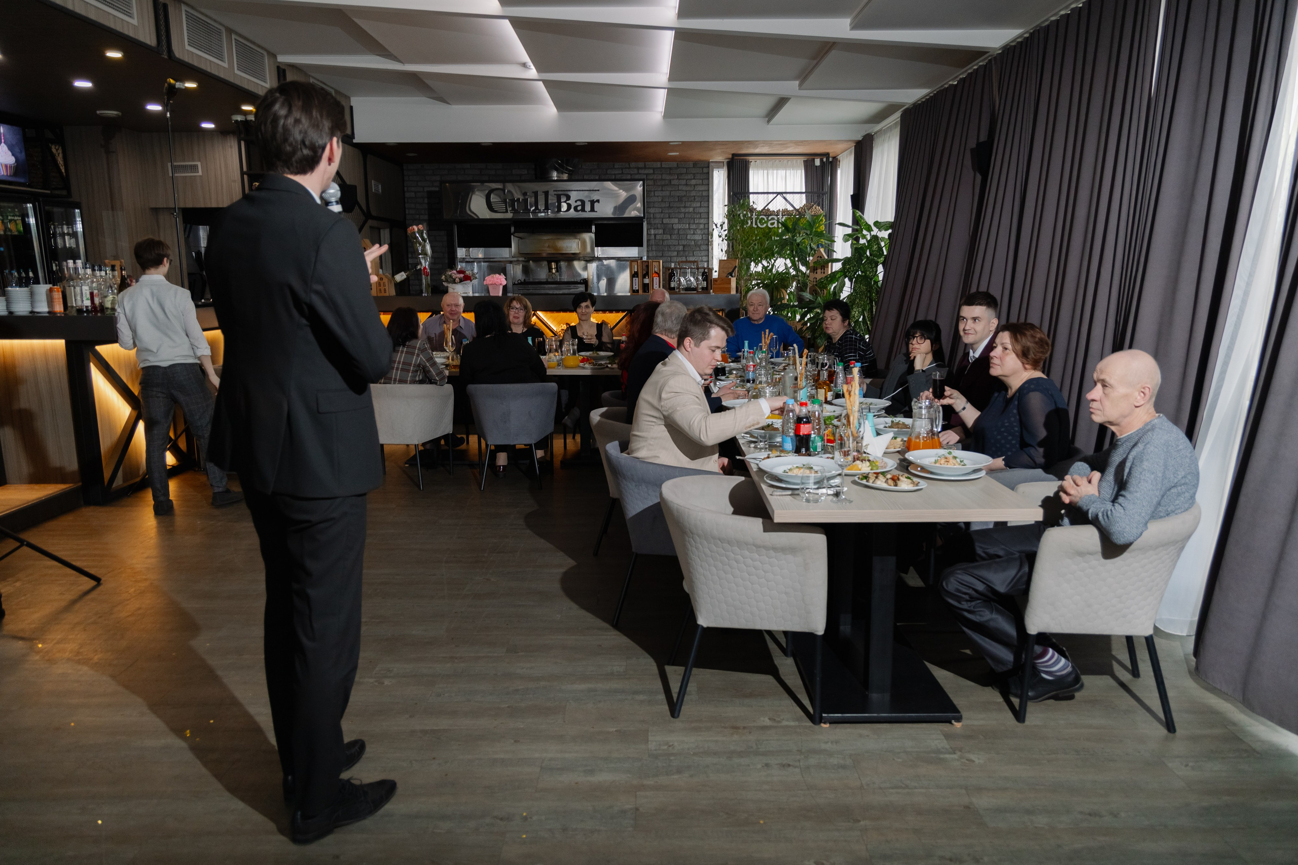 Фотосъемка юбилея в кафе BALDENINI в Минске. Свадебный фотограф в Минске/Беларуси Сергей Спиридонов