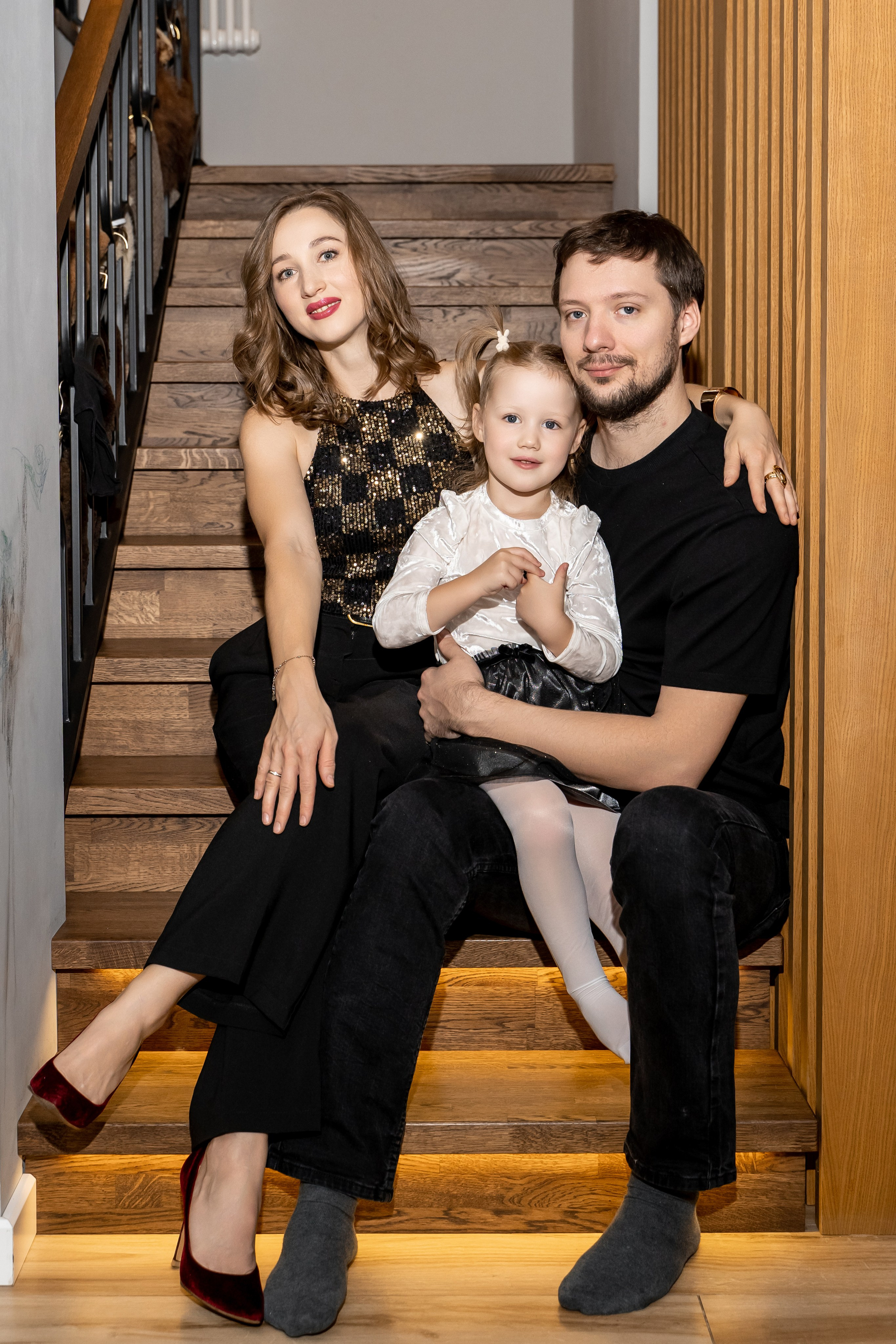 Домашняя семейная фотосессия в Москве, Домодедово, Видное, Бутово, Щербинка. Семейный фотограф Москва и Московская область. Семейная фотосессия на природе. Фотосессия детского праздника. Фотосессия юбилея. Фотосессия в день рождения. Фотограф на годик ребенку. Детский фотограф. Фоторепортаж семейного праздника. Детский фотограф Москва.