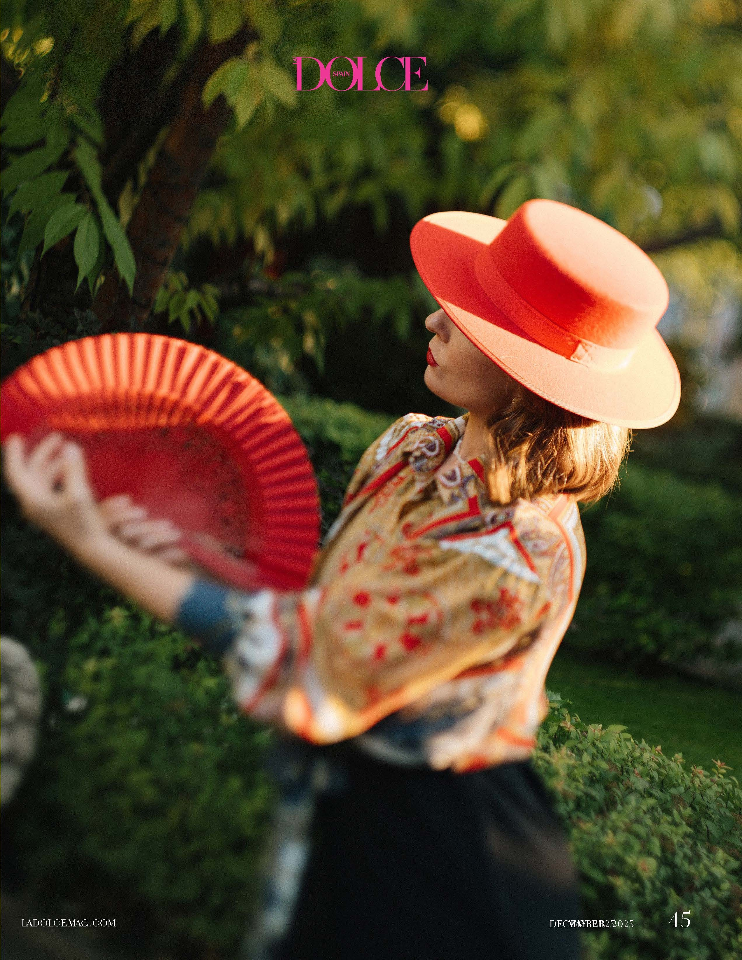 DOLCE DECEMBER 2025 PORTRAIT. Анна Демидова — фотография для жизни и бизнеса в Абакане