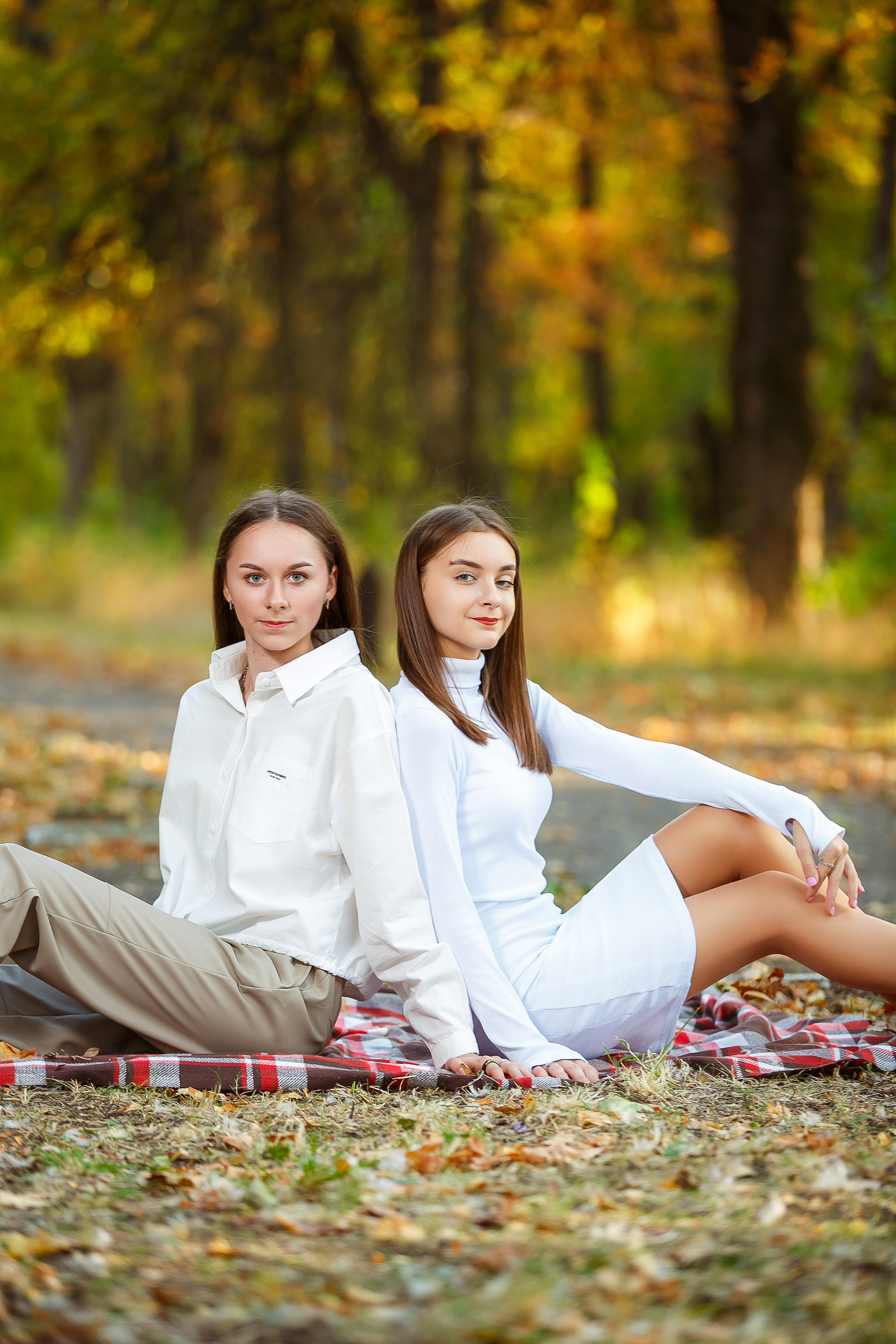 ОСЕННЯЯ ПРОГУЛКА. Выпускные альбомы в Донецке и ДНР. Фотограф Донецк и ДНР