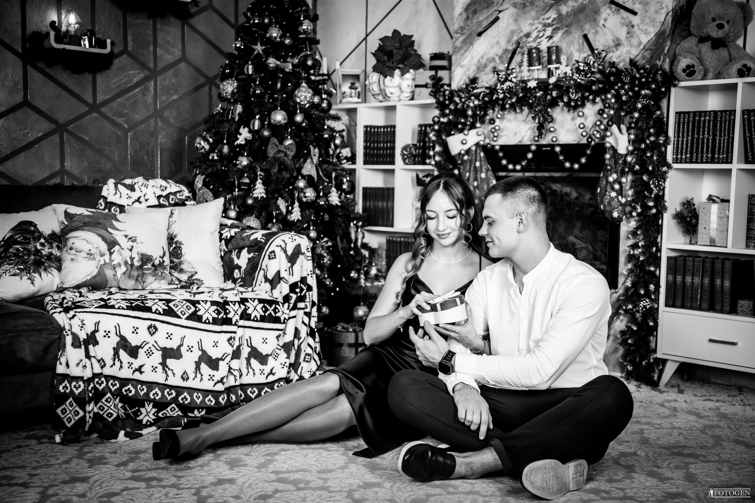 Предложение руки и сердца: Фотосессии особенного момента. Интерьерная фотостудия FOTOGEN г. Краснодар