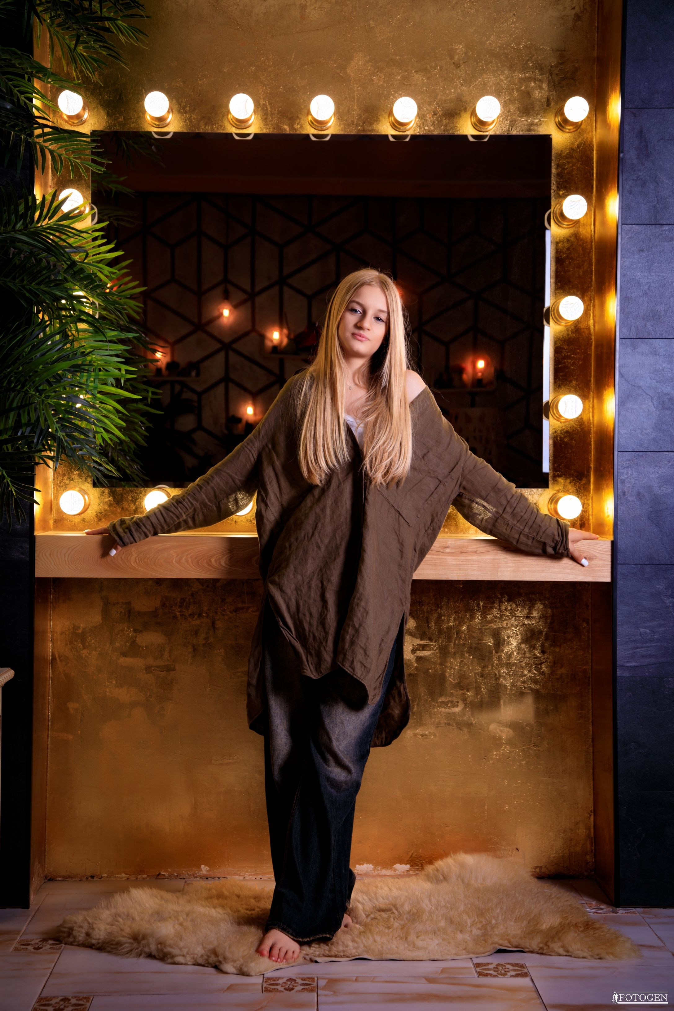 Фотосессия Девочек до 14 лет в Интерьере — Fotogen. Интерьерная фотостудия FOTOGEN г. Краснодар
