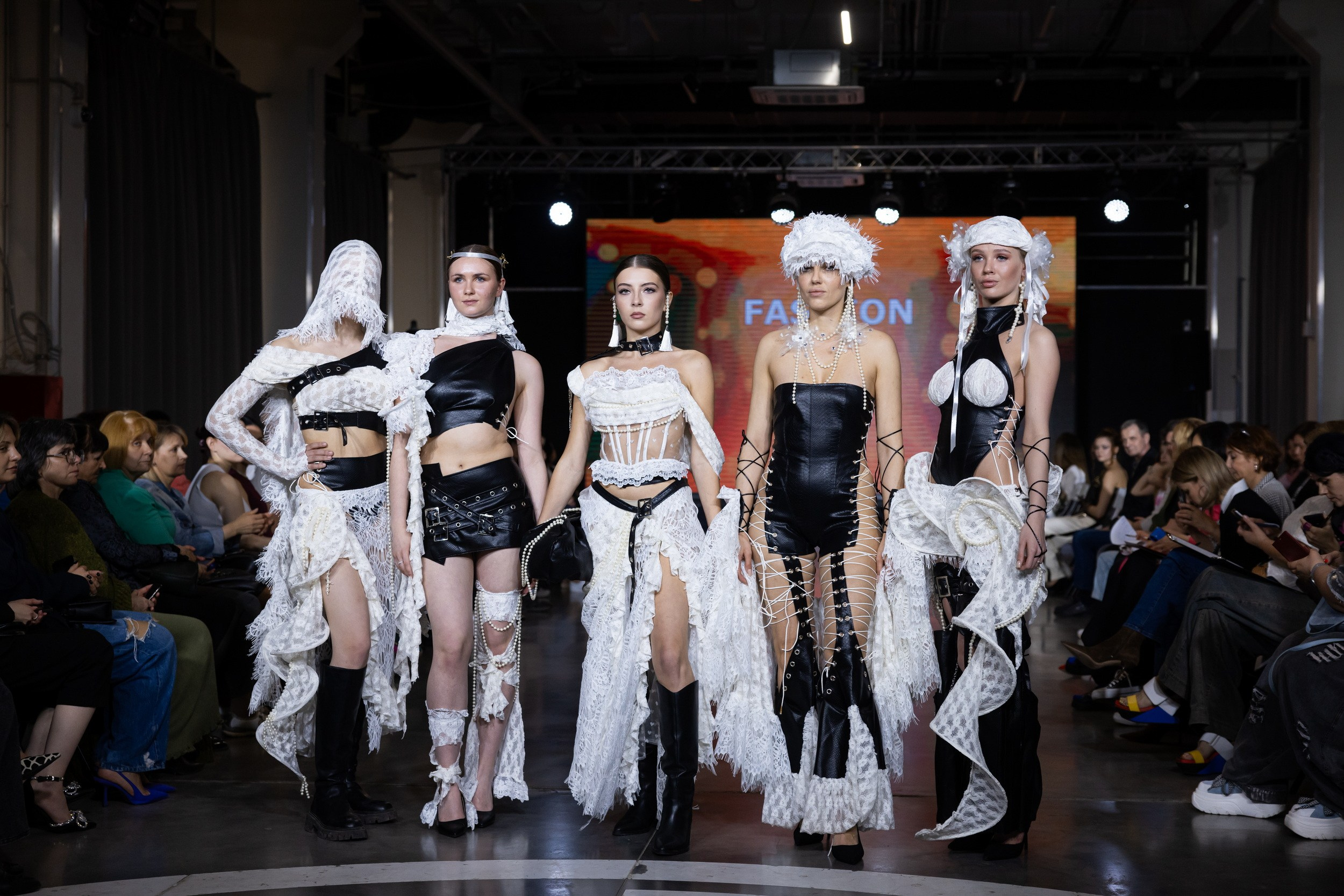 Фестиваль моды и красоты Fashion Style (17 мая 2025). Репортажный фотограф Алексей Пирязев